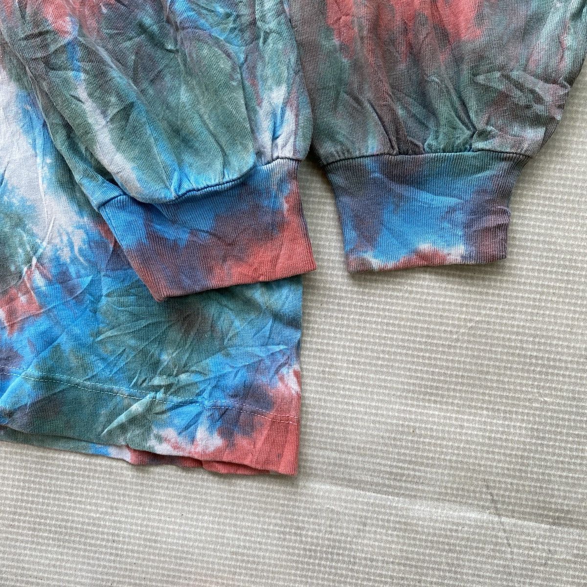 Gosha Rubchinskiy ROWA PY64NHCKNN LONG SLEVEE ALIEN SOCCER TIE DYE Size US S / EU 44-46 / 1 - 6 Thumbnail