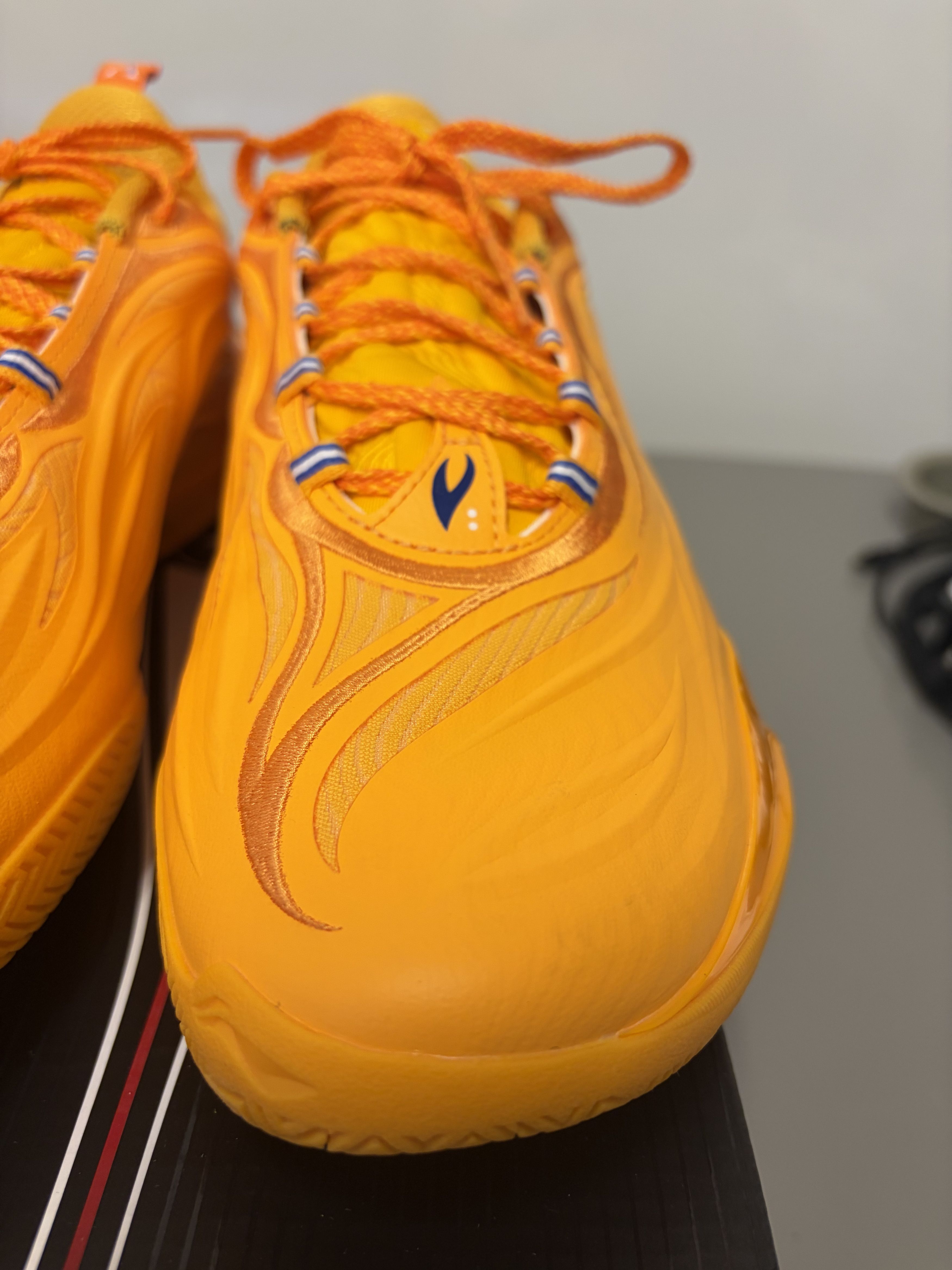 Li-Ning Li-Ning Way Of Wade 808 5 Ultra V2 Orange size 9 ABAV045-16 Size US 9 / EU 42 - 11 Thumbnail