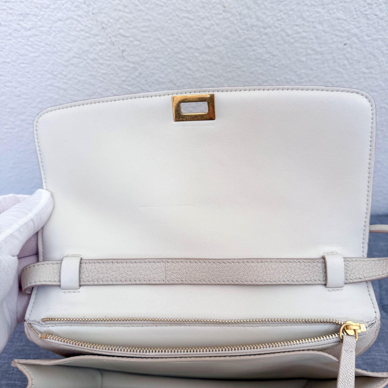 Celine Authentic Celine Classic Box Leather Shoulder Bag Size ONE SIZE - 13 Thumbnail