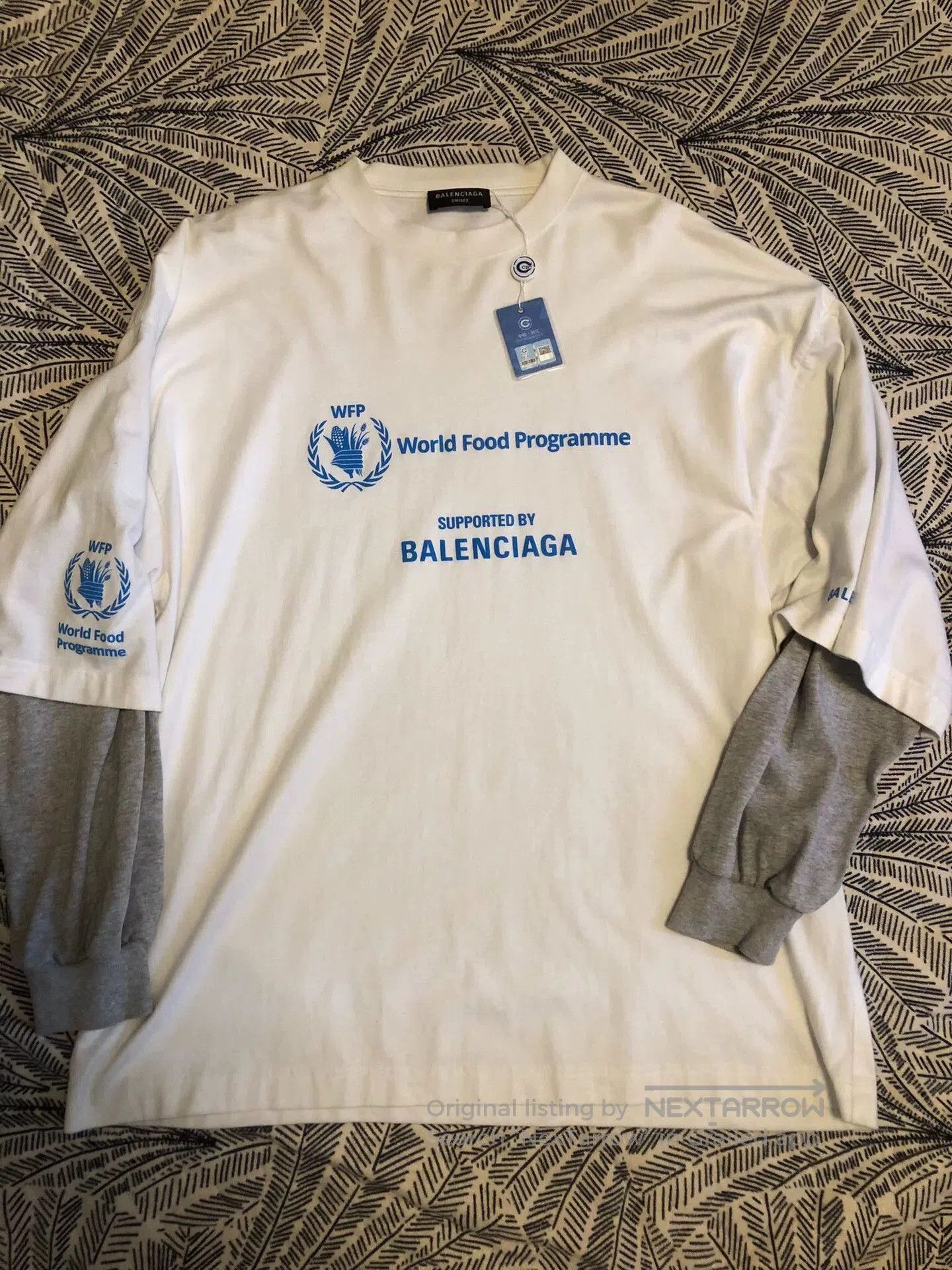 Balenciaga balenciaga x wfp logo long sleeve t-shirt. Size US M / EU 48-50 / 2 - 1 Thumbnail