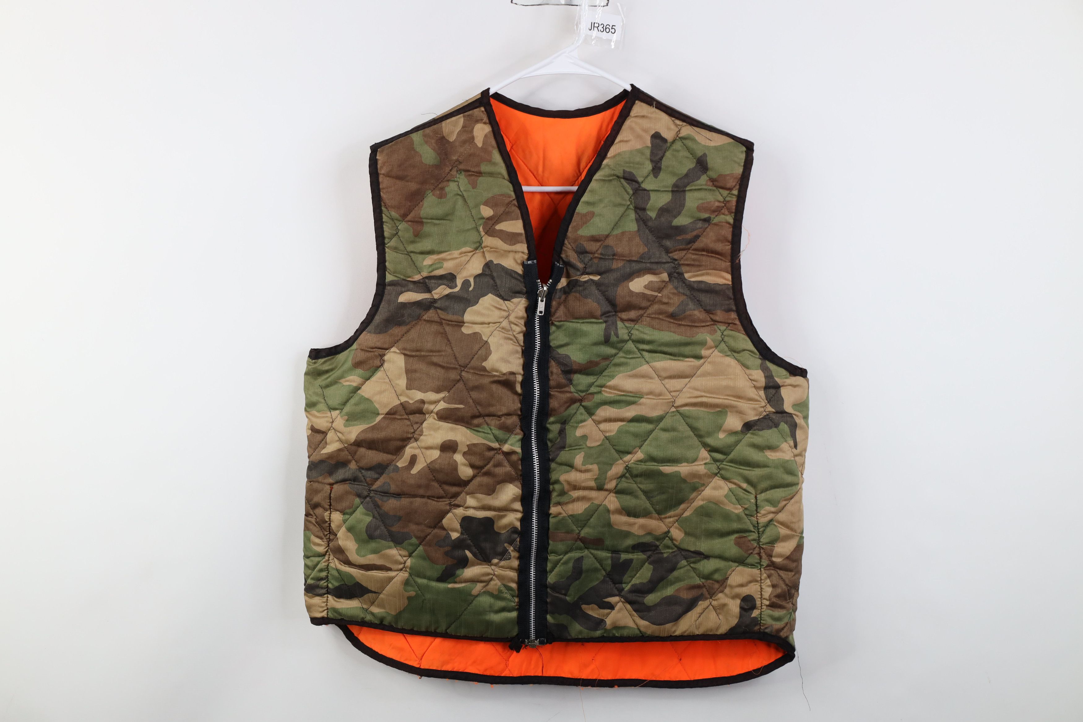 Vintage Vintage 70s Streetwear Reversible Camouflage Vest Jacket USA Size US L / EU 52-54 / 3 - 1 Thumbnail
