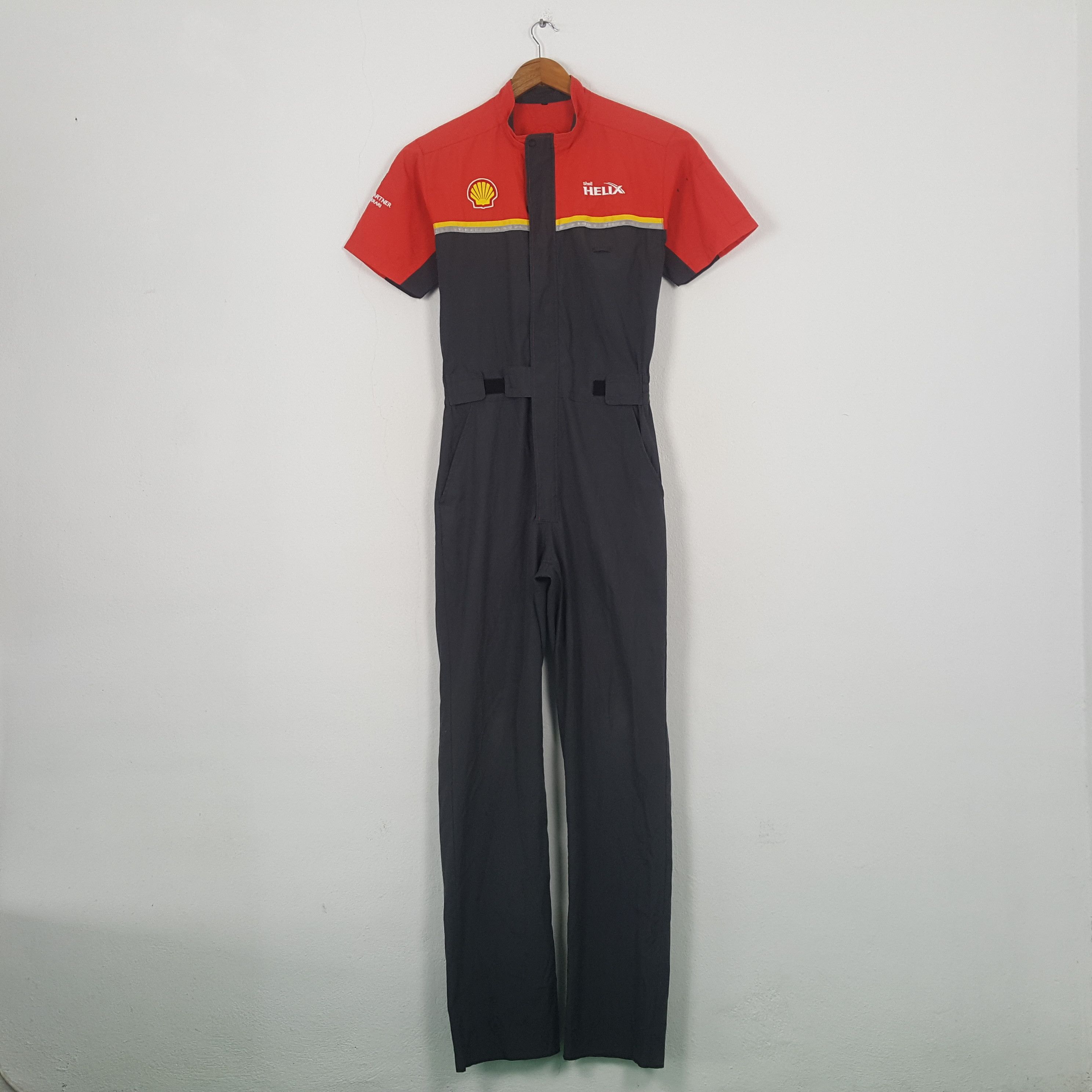 Ferrari Vintage Shell Helix x Ferrari Formula One Coverall C296N16 Size US M / EU 48-50 / 2 - 1 Thumbnail