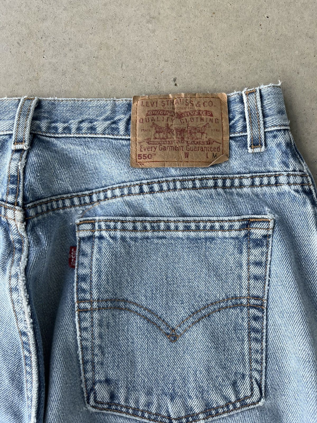 Levi's × Vintage Vintage 90’s Levi’s 550 Denim Blue Jeans Size US 34 / EU 50 - 5 Thumbnail