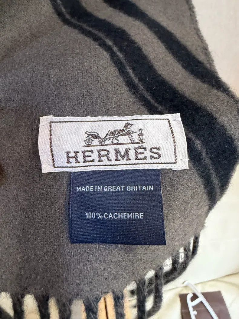Hermes Hermes “Twisted Saddle Strap” Black and Khaki Cashmere Sca Size ONE SIZE - 3 Thumbnail