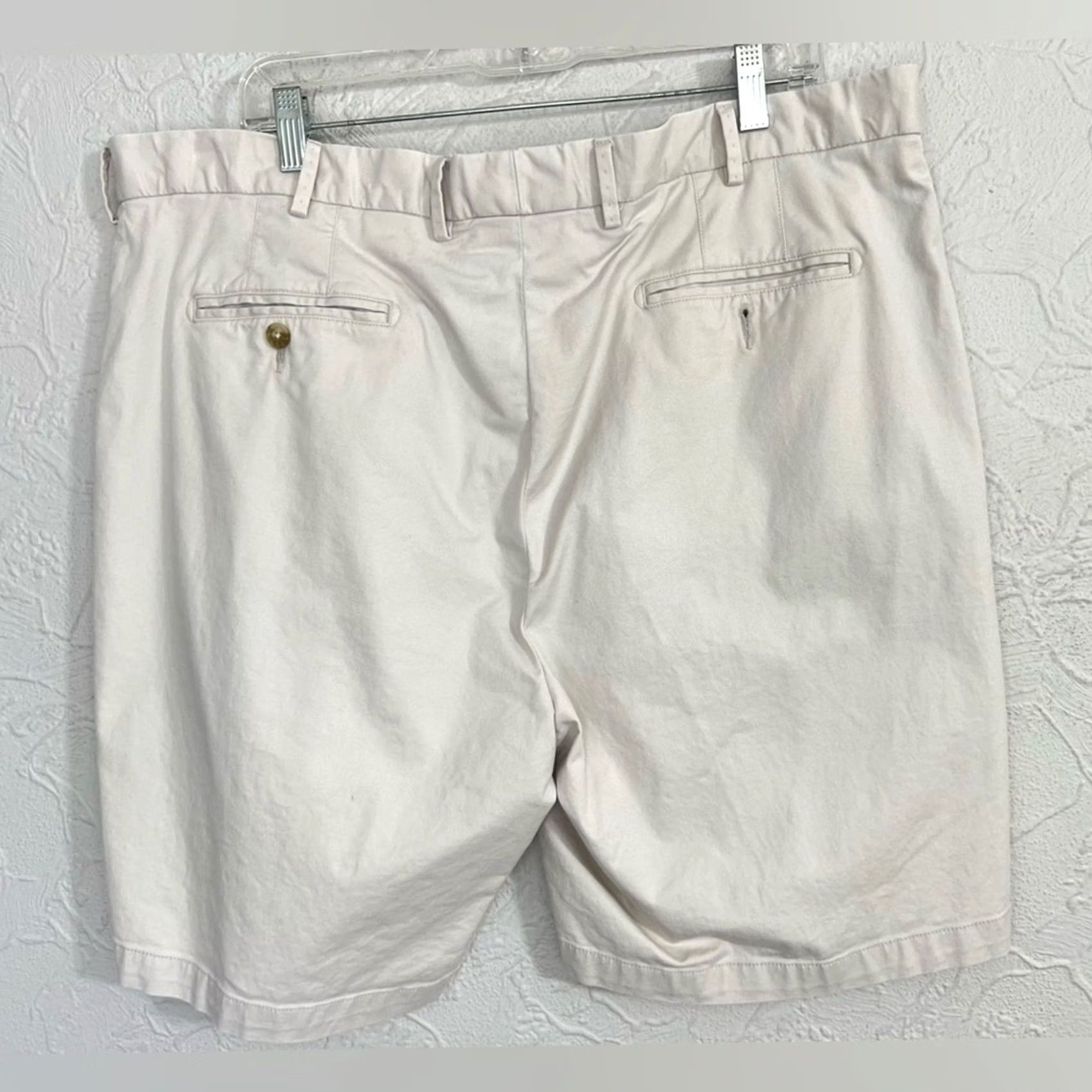 Peter Millar PETER MILLAR CROWN MEN'S SOFT TOUCH TWILL SHORTS SIZE 42 CREAM Size US 42 / EU 58 - 3 Thumbnail