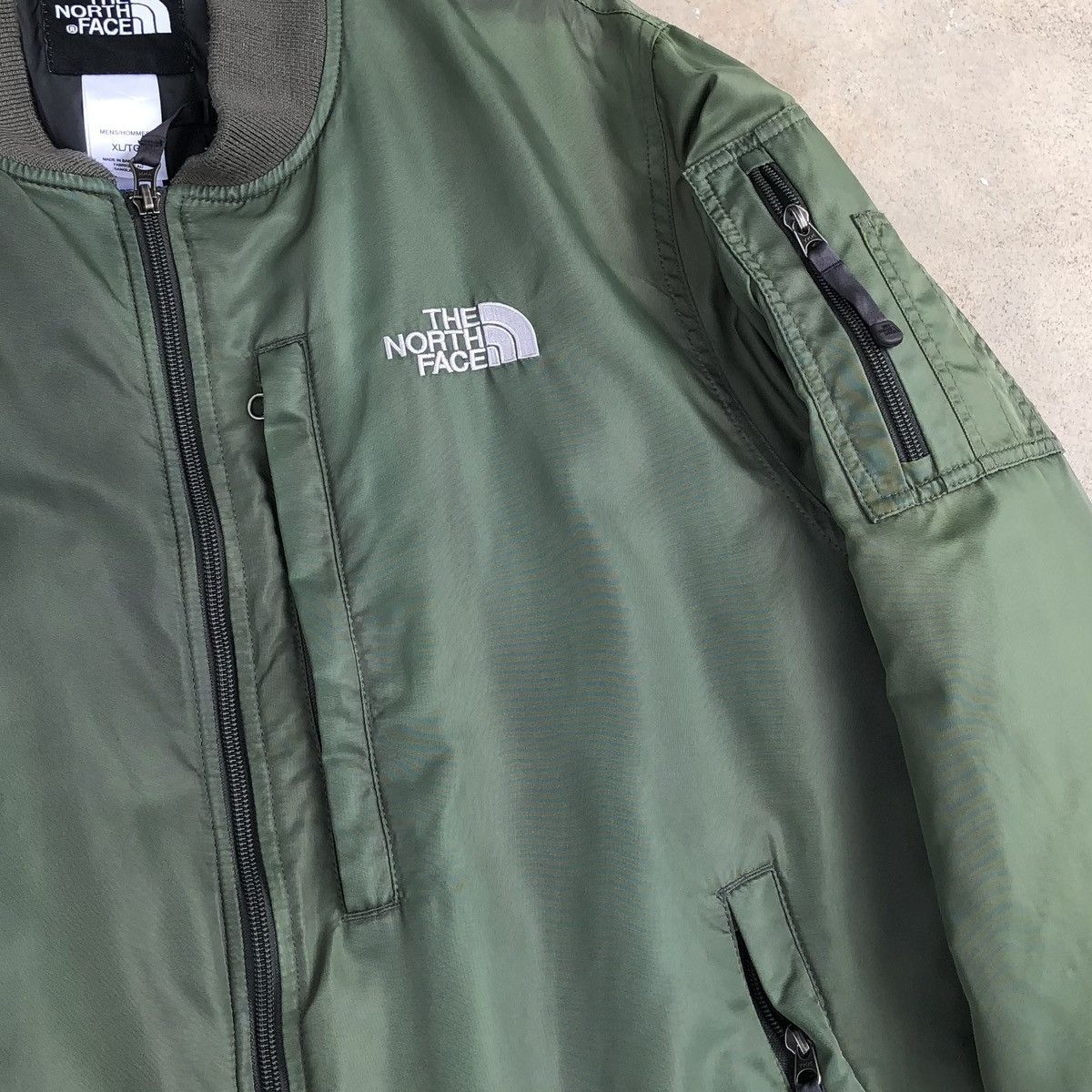 The North Face Vintage The North Face Green Sun Faded Bomber Jacket Size US XL / EU 56 / 4 - 4 Thumbnail
