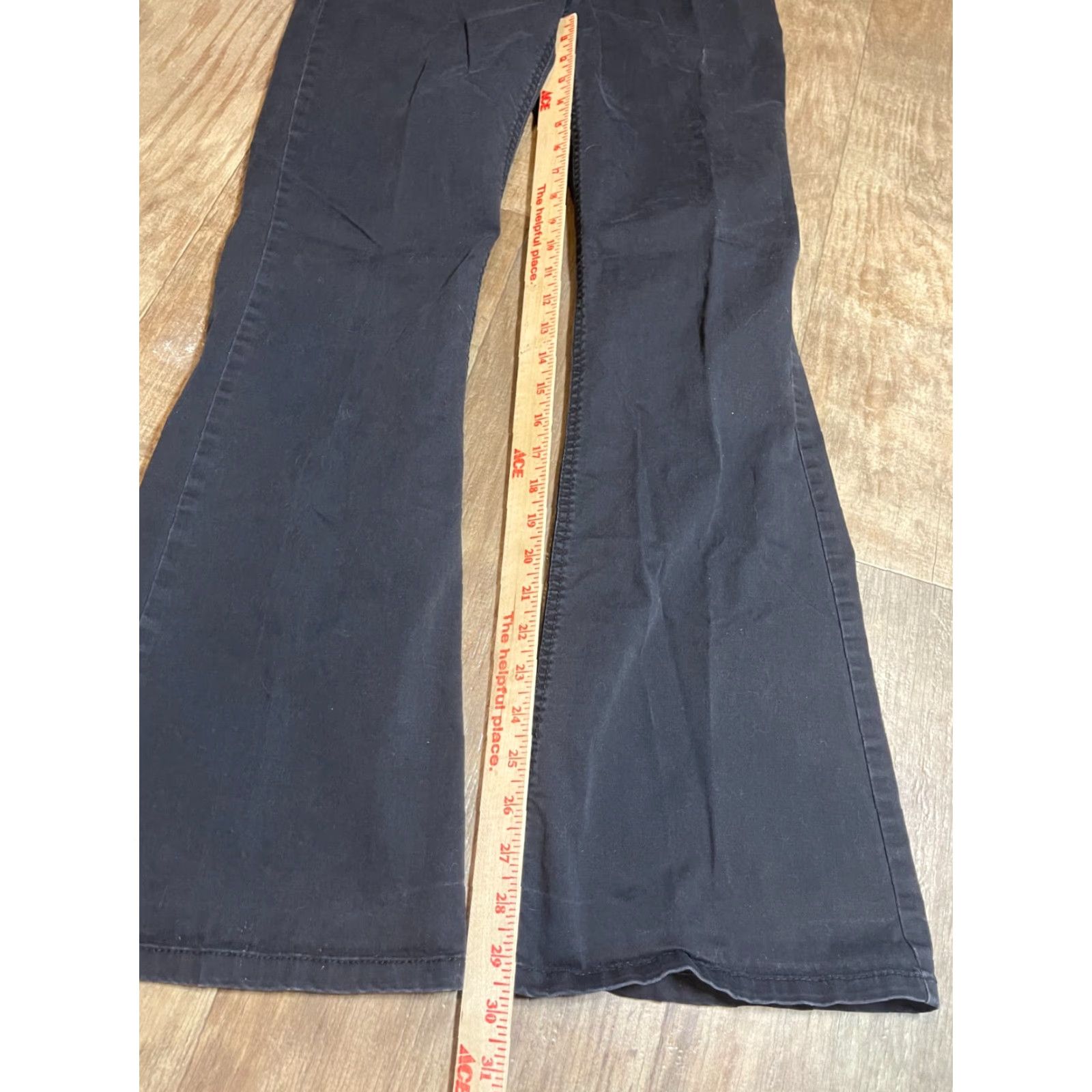 Bell VINTAGE Levis Gxane Bell Bottom Jeans Womens Juniors 3 Black Flared Denim Jeans Womens Bell Bottoms Size 26" / US 2 / IT 38 - 2 Thumbnail
