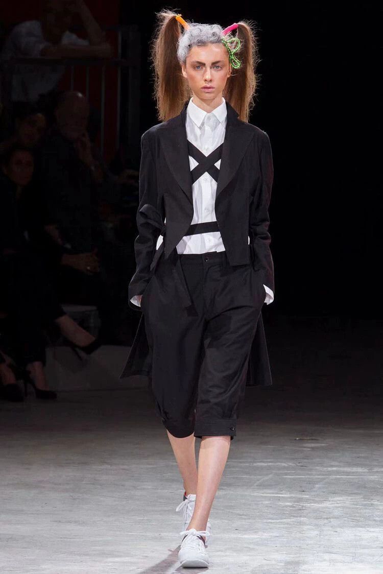 Yohji Yamamoto Yohji Yamamoto size 1 Black medium breeches pants Size US 28 / EU 44 - 1 Thumbnail