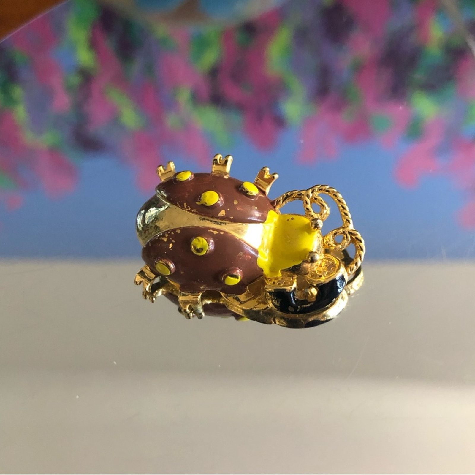 Vintage Vintage enamel insect brooch pin Size ONE SIZE - 2 Thumbnail