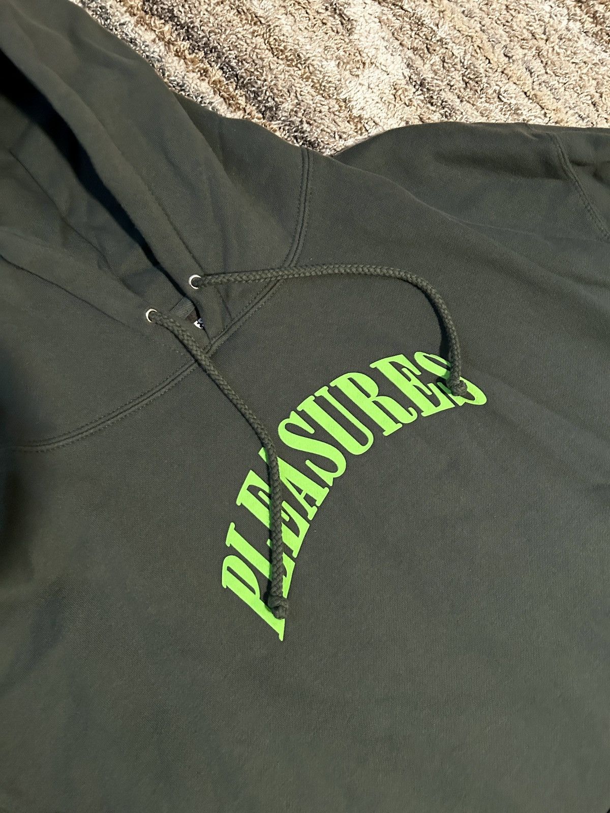 Pleasures Pleasures Surprise Hoodie Green Size US XXL / EU 58 / 5 - 2 Thumbnail