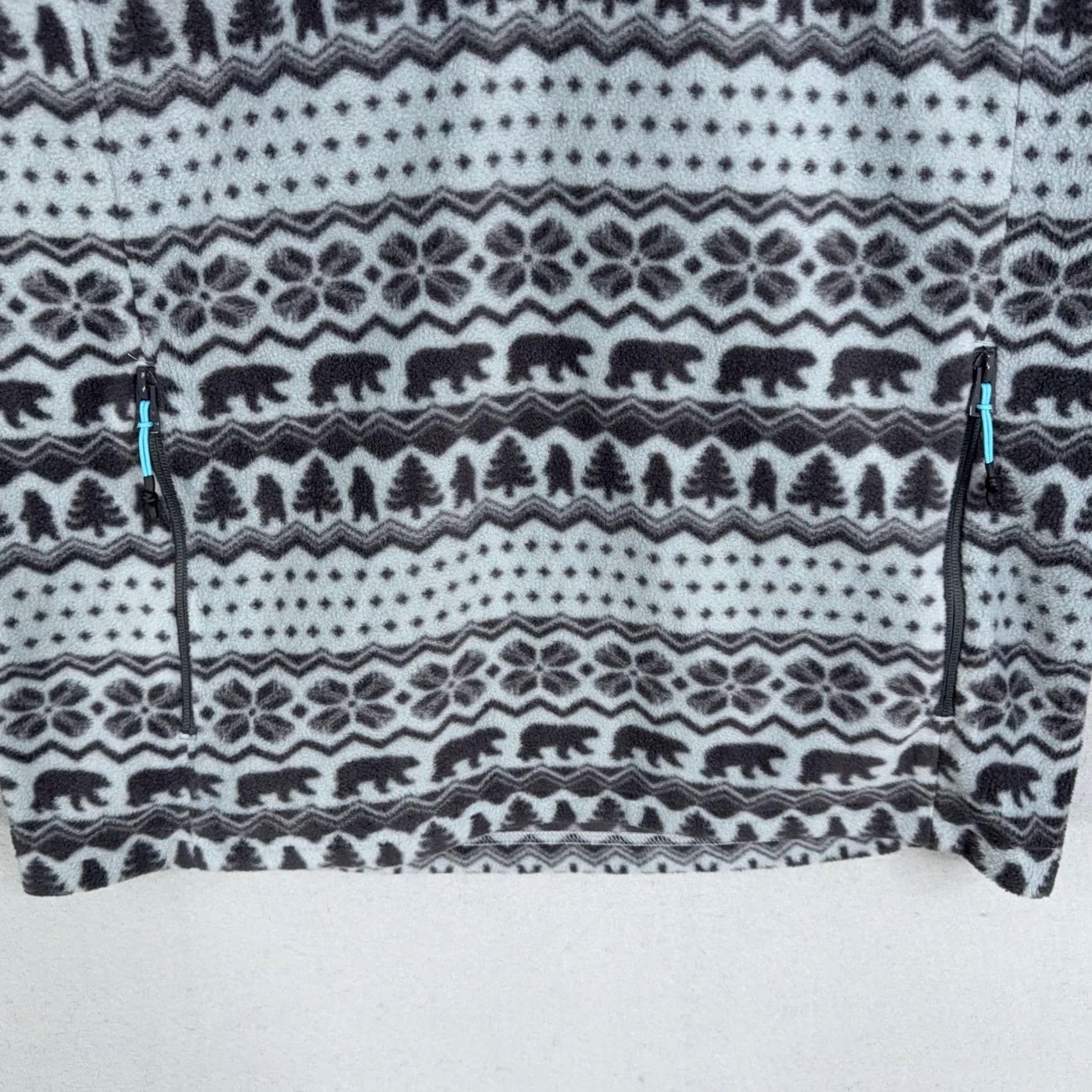 Chubbies Chubbies Jacket Mens Gray Fleece 1/4 Zip Pullover Bear Hug Fair Isle Jacket Mens M Gray Bear Hug Fleece Outdoor Winter Size US M / EU 48-50 / 2 - 3 Thumbnail
