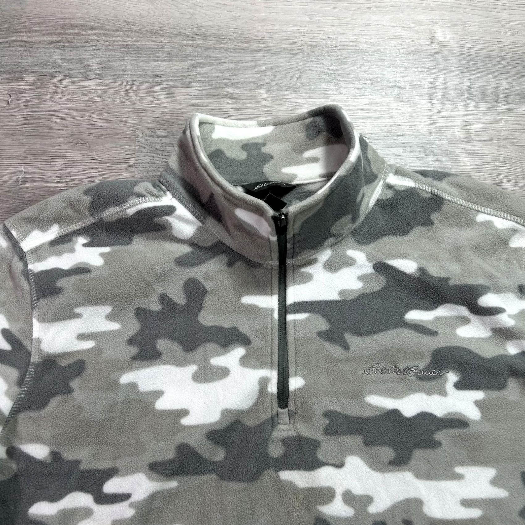 Eddie Bauer Eddie Bauer Sweatshirt Mens XL Gray Camouflage Print 1/4 Zip Fleece Pullover Size US XL / EU 56 / 4 - 3 Thumbnail