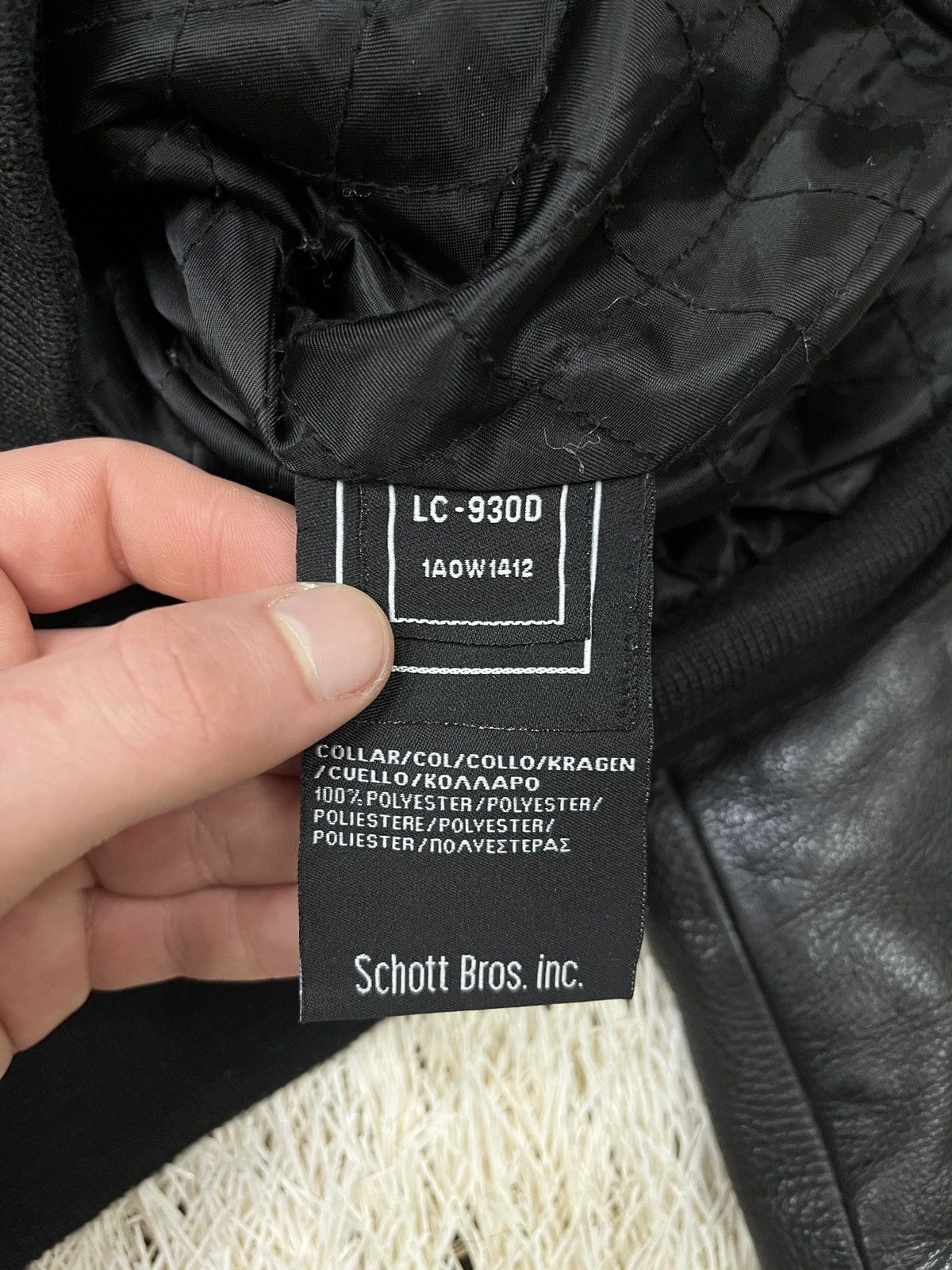 Schott Rare vintage Schott NYC Leather Jacket Cowhide bomber ID6875 Size US XL / EU 56 / 4 - 7 Thumbnail