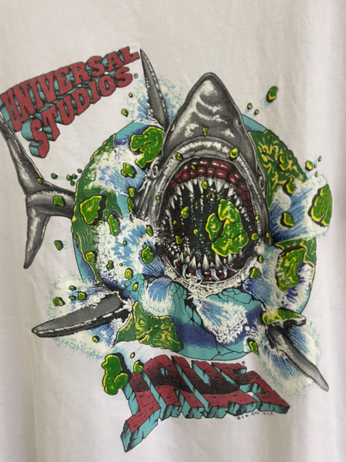 Universal Studios Vintage 90s Jaws Universal Studios movie t shirt Size US L / EU 52-54 / 3 - 4 Thumbnail
