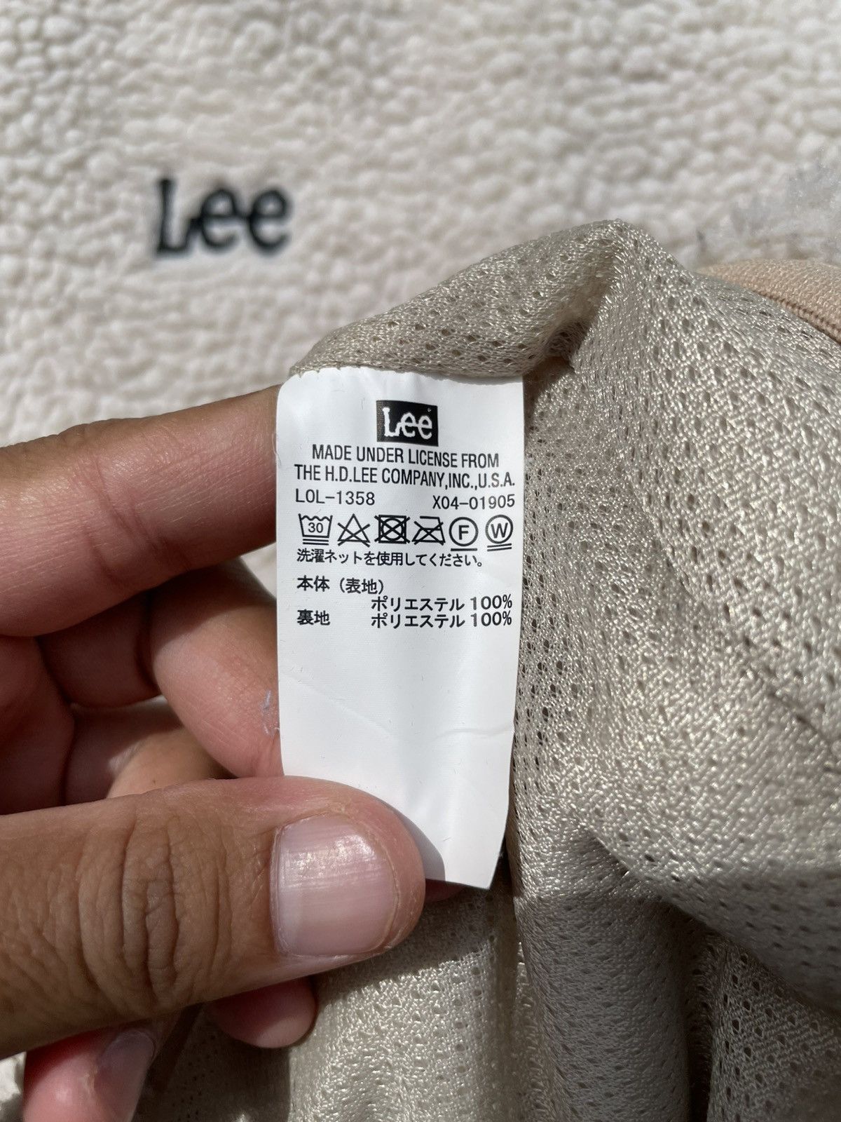 Lee 🔥Accept Binding🔥 Lee fleece hoodie with embroidery logo Size US L / EU 52-54 / 3 - 5 Thumbnail