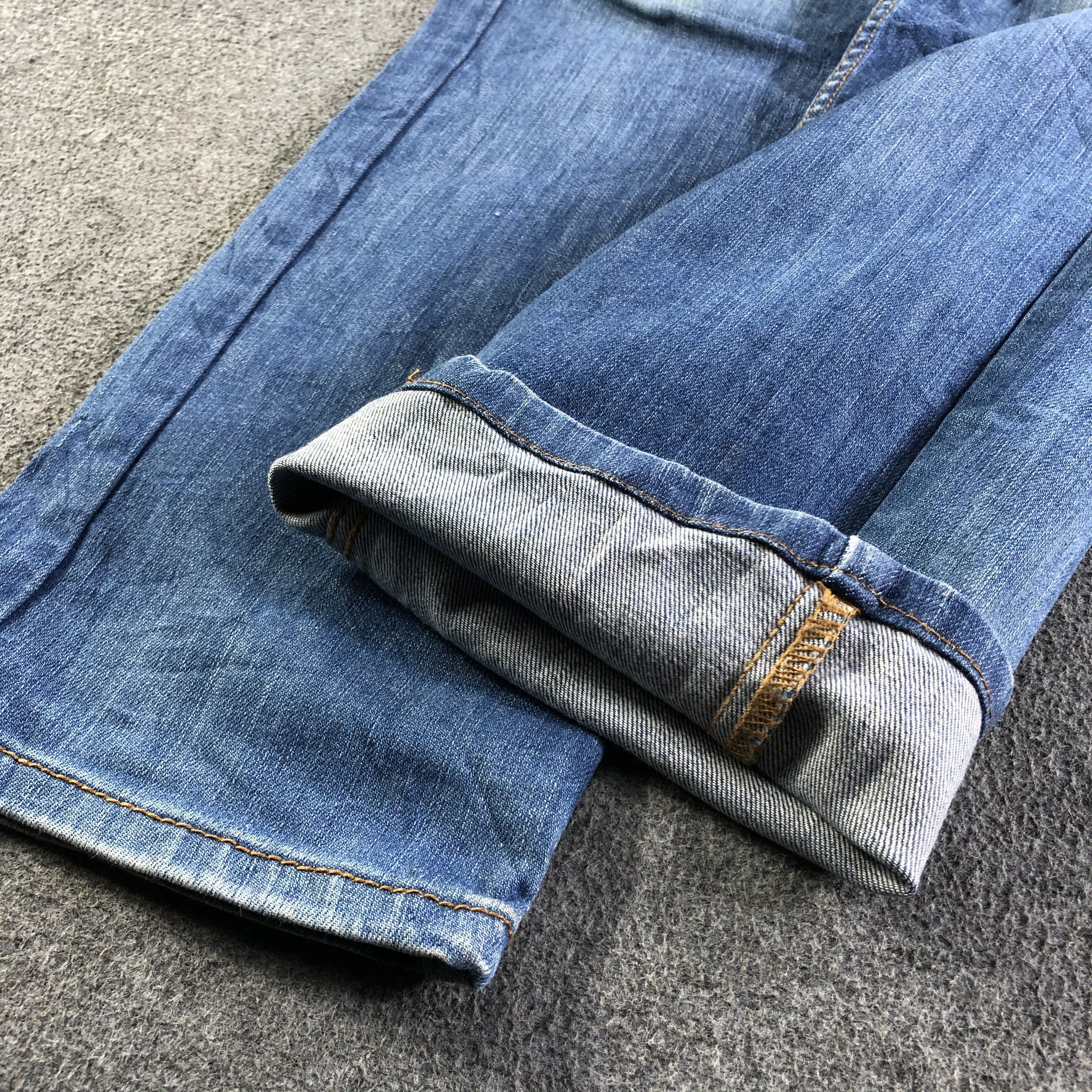 Levi's Vintage Blue Wash Levis 511 Jeans-J4490 Size US 37 - 6 Thumbnail