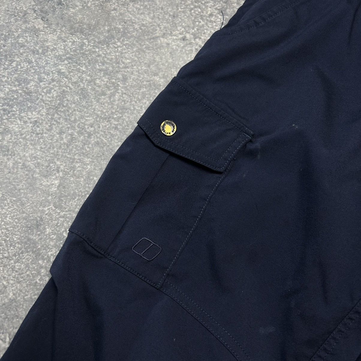 Berghaus Mens Berghaus Cargo Outdoor Gorpcore Pants size S Size US 30 / EU 46 - 3 Thumbnail
