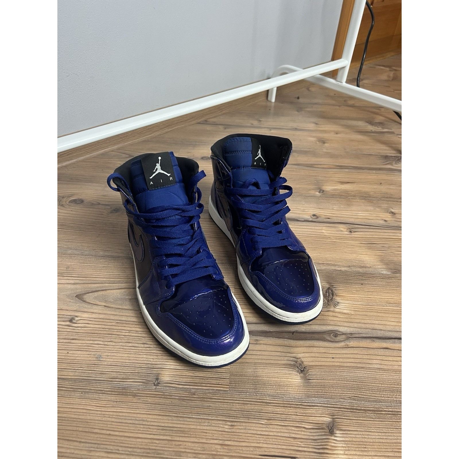 Jordan Brand Size 11 - Air Jordan 1 Retro High Deep Royal Size US 11/ EU Size US 11 / EU 44 - 5 Thumbnail