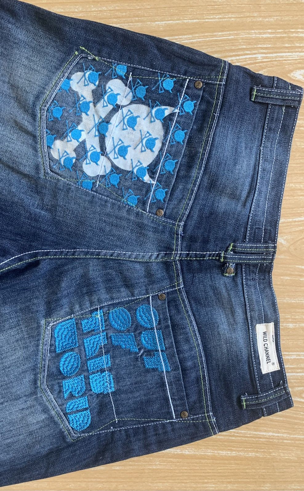 Japanese Brand Wild Channel Out Of This World Embroidered Baggy Short Pants Size US 34 / EU 50 - 14 Thumbnail