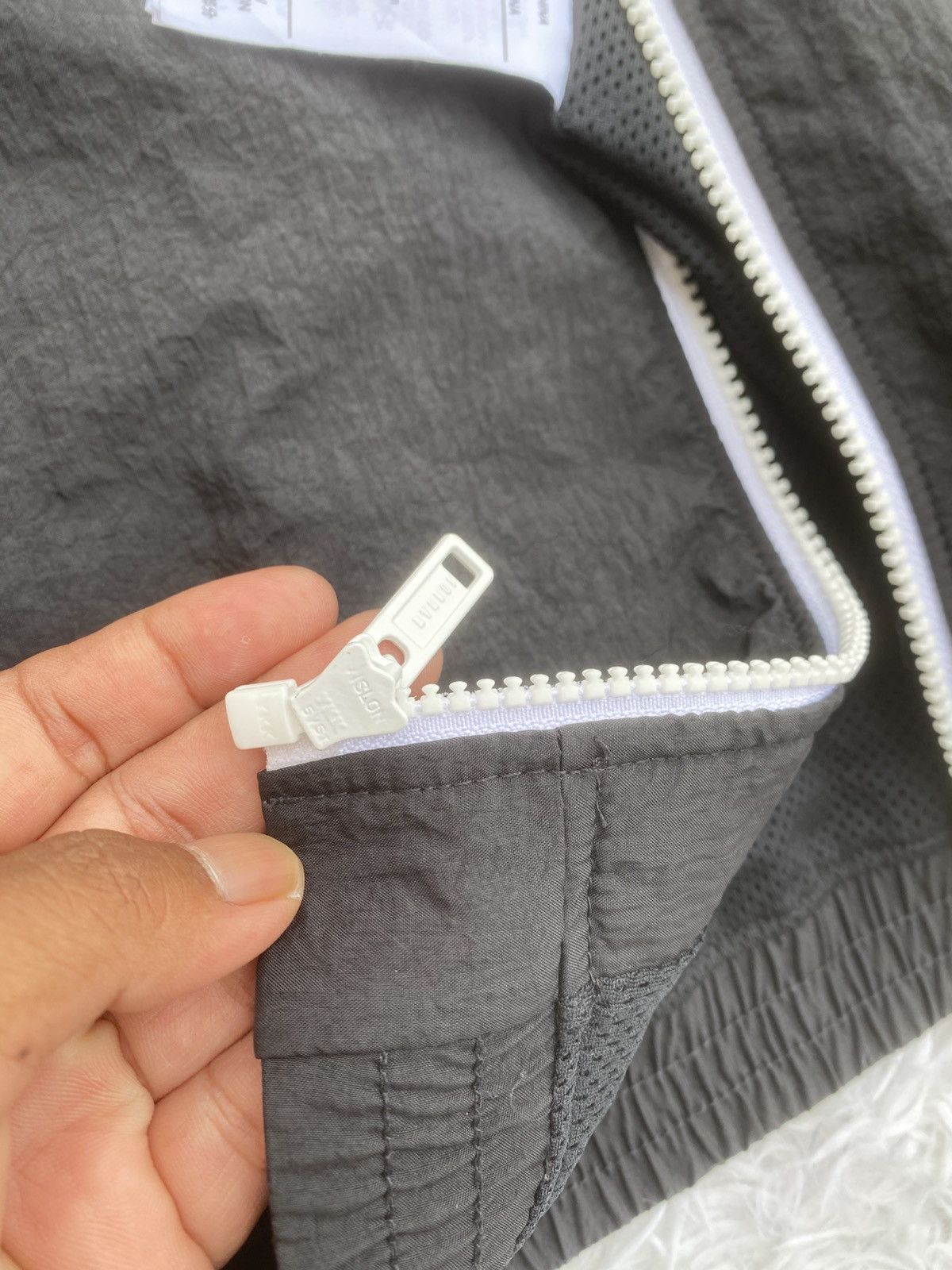 Nike Rare Nike Air Jordan Windbreaker Size US M / EU 48-50 / 2 - 22 Thumbnail