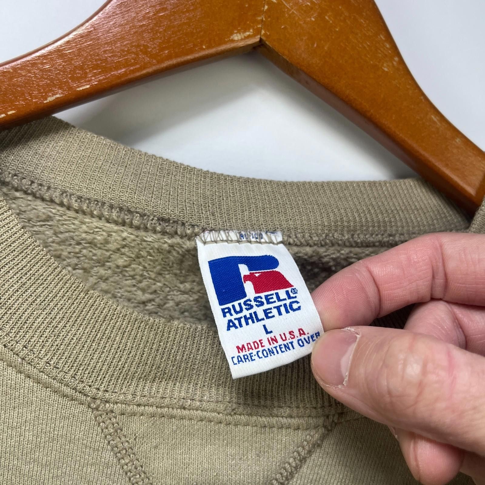 Russell Athletic Vintage 90s Russell Athletic Beige Blank Sweatshirt Large Size US L / EU 52-54 / 3 - 4 Thumbnail