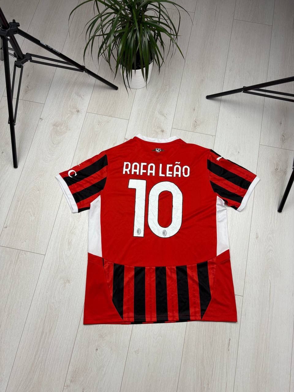 Puma Puma A.C. MILAN #10 RAFA LEAO Home Jersey 2024 Soccer Jersey Size US XL / EU 56 / 4 - 12 Thumbnail