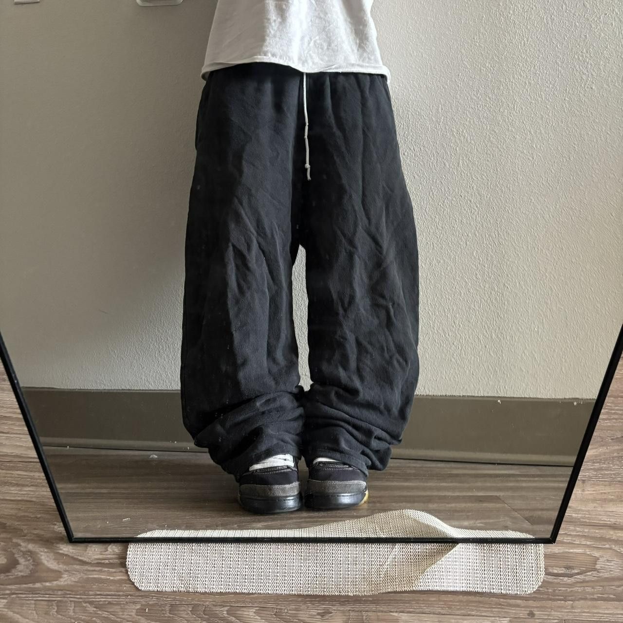 Vintage Crazy Vintage Y2K/2000s Baggy Black Streetwear Essential Sweatpants! Fits L Size US 36 / EU 52 - 1 Thumbnail
