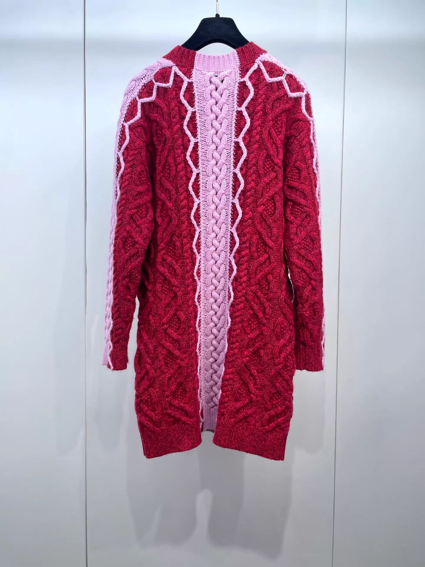 Chanel Chanel 25K Red & Pink Knit Sweater Dress Size 34 Size XS / US 0-2 / IT 36-38 - 2 Thumbnail