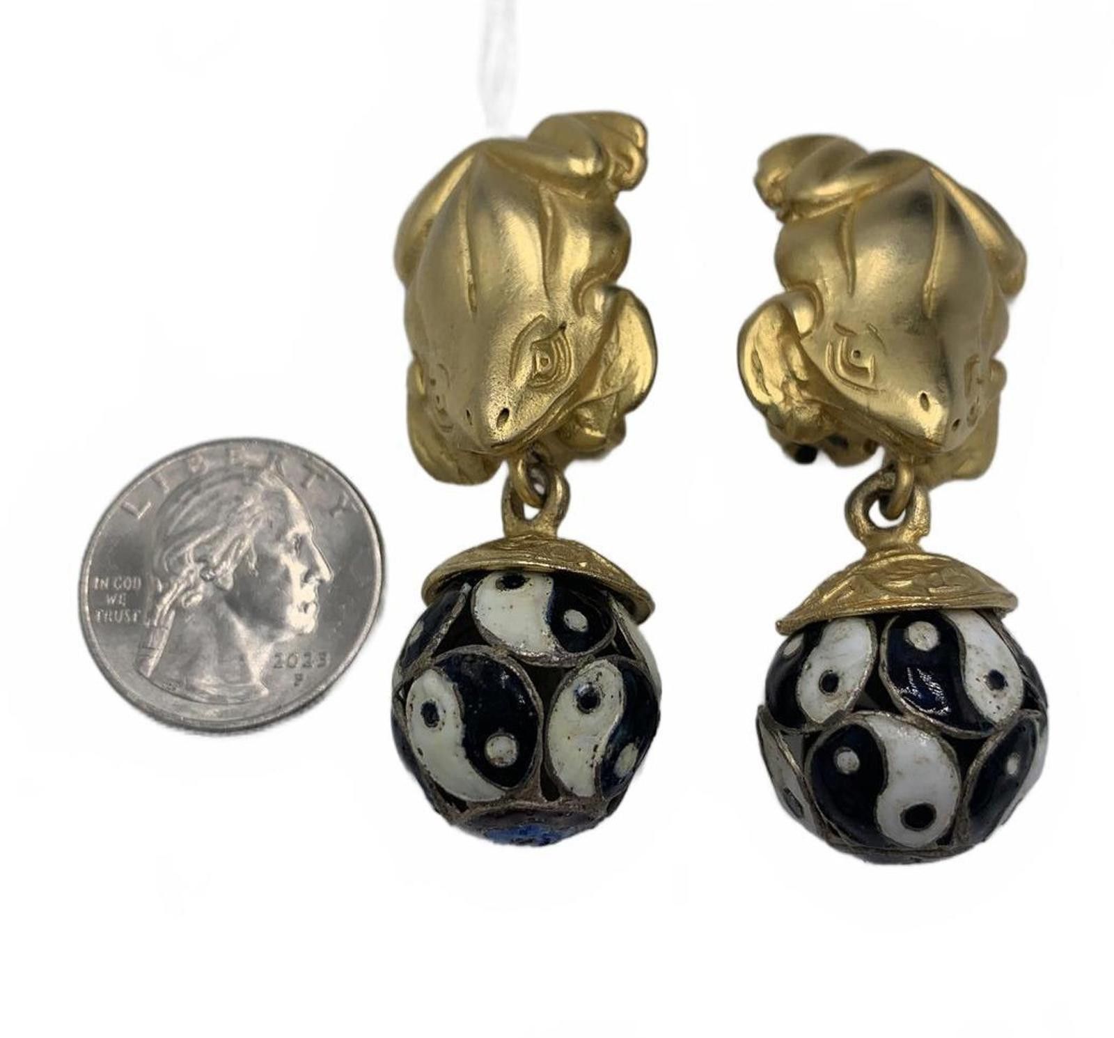Other Glenn Miller Anne Turk Tree Frog Yin-Yang Cloisonné Earrings Size ONE SIZE - 7 Thumbnail