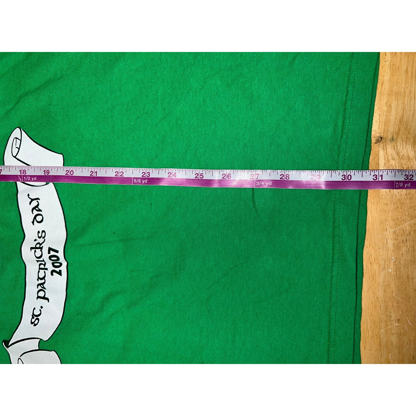 Fruit Of The Loom Vintage Chicago Bulls St. Patricks Day Shirt NBA Tee XL Size US XL / EU 56 / 4 - 9 Thumbnail