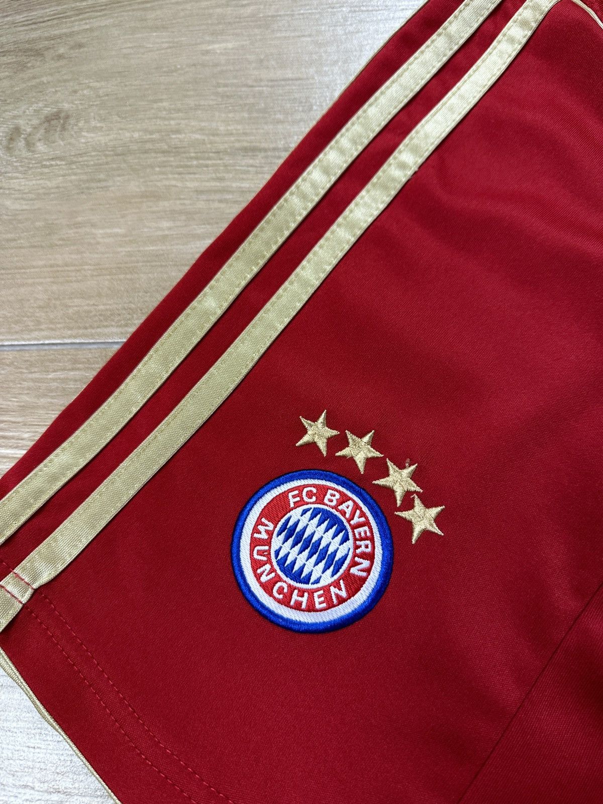 Adidas × Vintage Vintage Adidas Bayern Munich Soccer Shorts Size US 32 / EU 48 - 4 Thumbnail