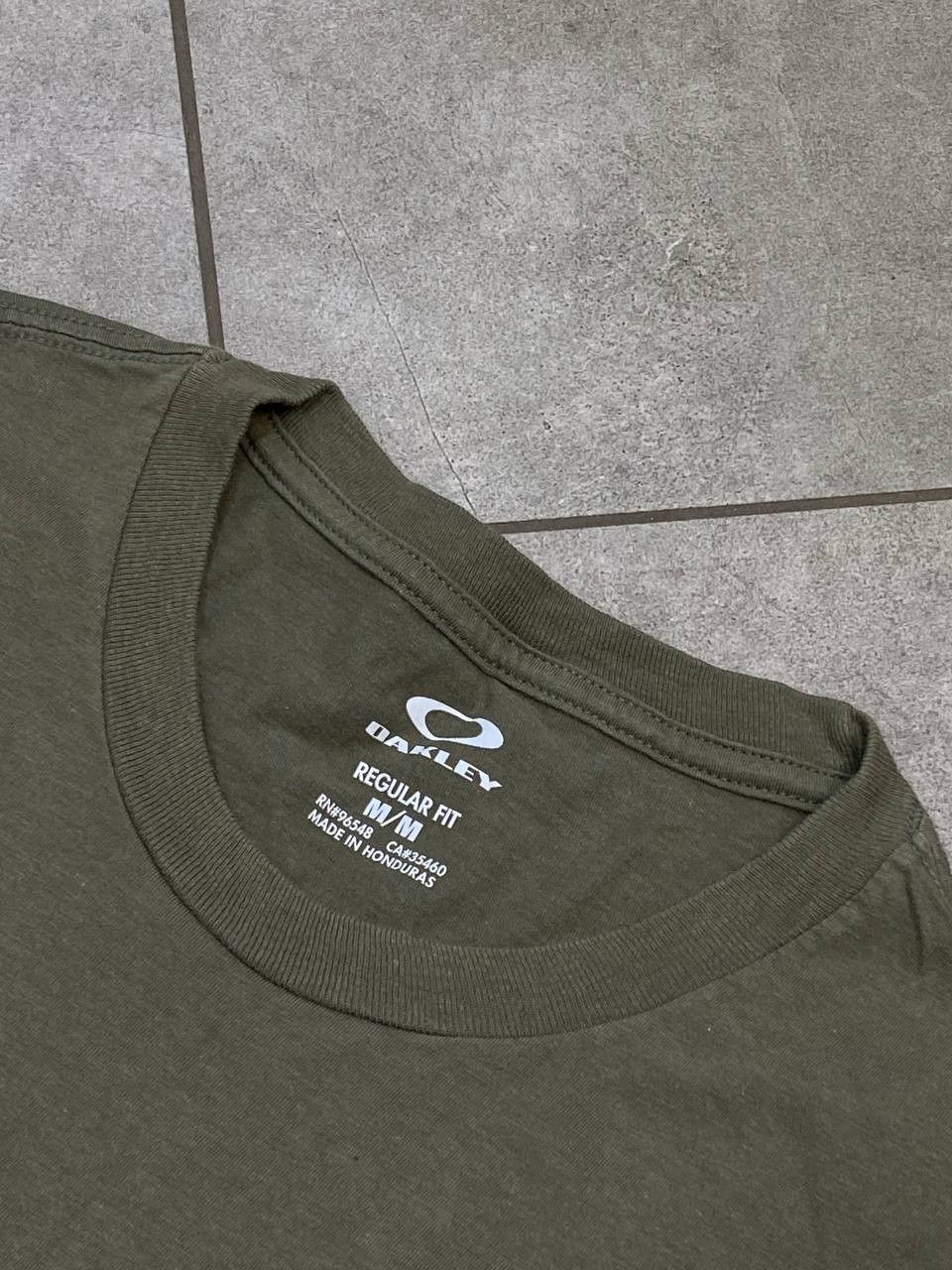 Oakley Oakley Big Camo Logo Regular Fit T-Shirt Size US M / EU 48-50 / 2 - 10 Thumbnail
