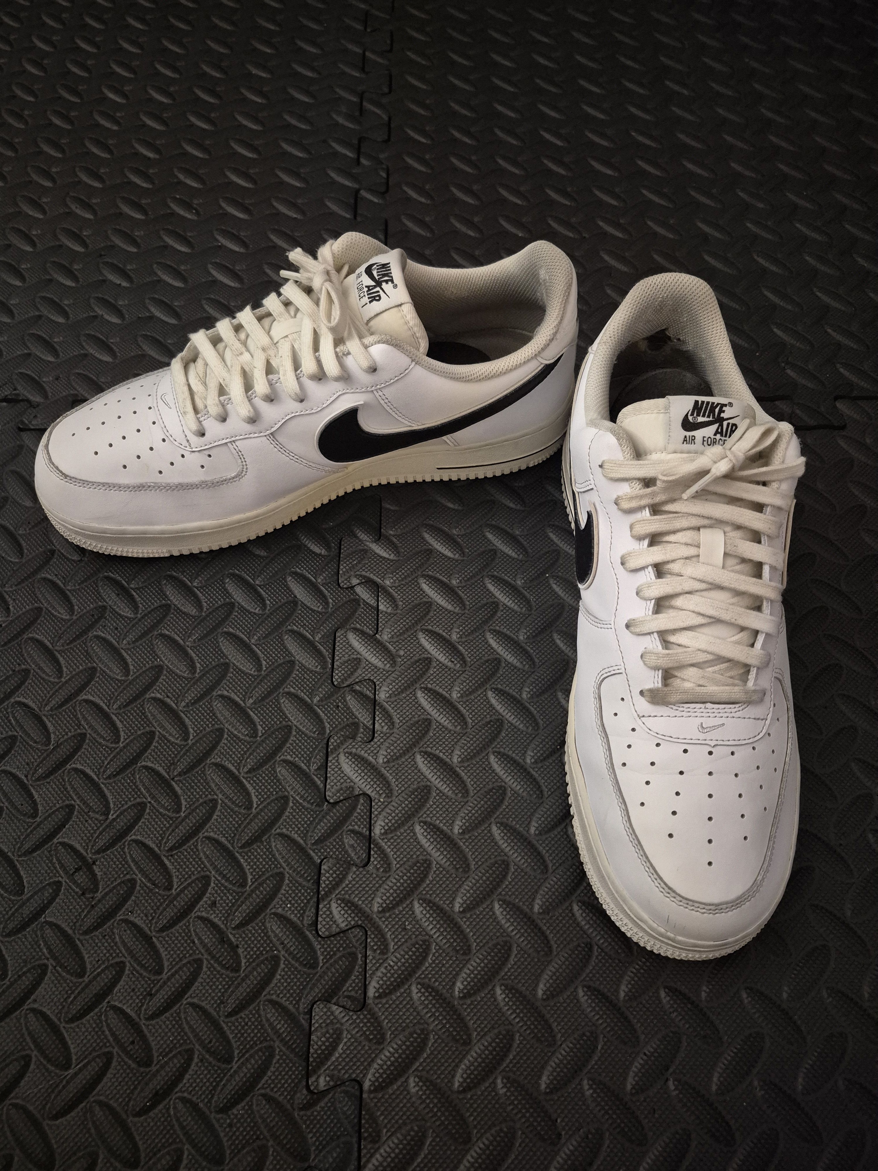 Nike Size 11.5M - Nike Air Force 1 Low WHITE BLACK 2018 Size US 11.5 / EU 44-45 - 1 Thumbnail