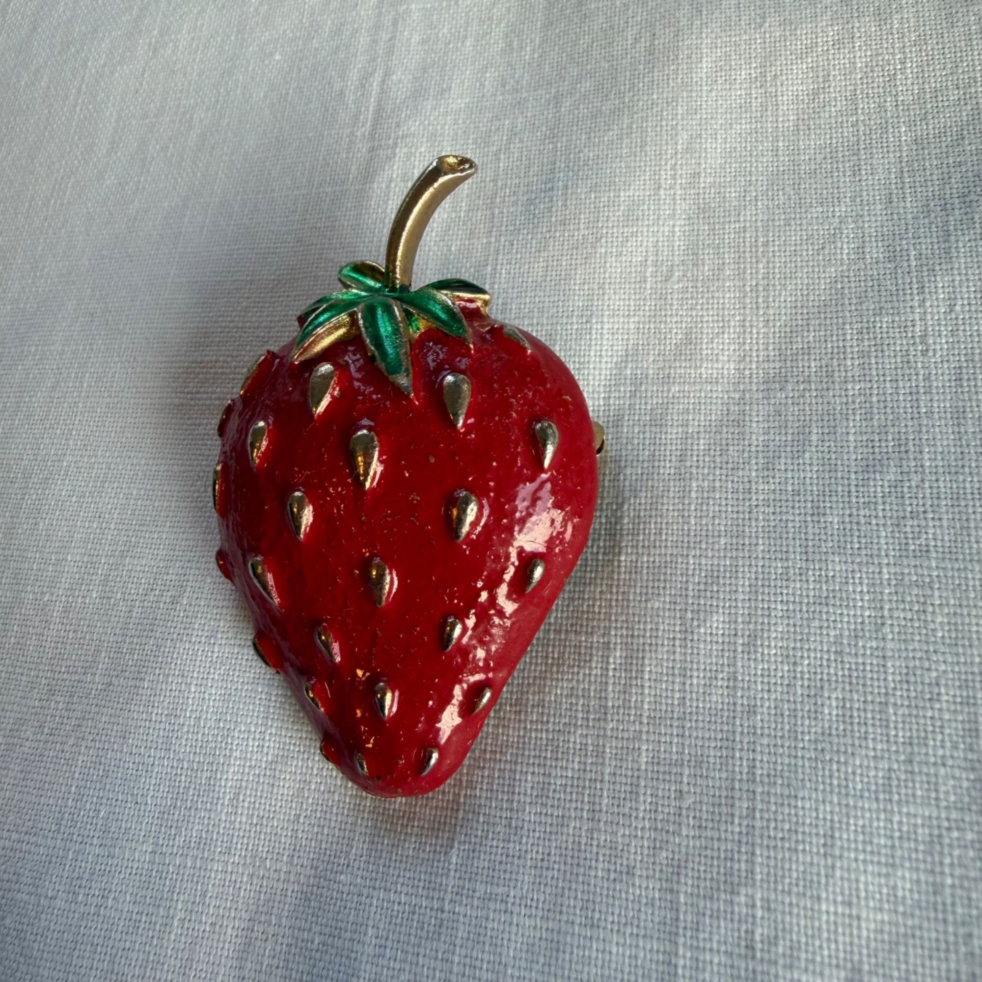 Vintage Vintage Enamel Kitschy MCM Figural Strawberry Brooch Size ONE SIZE - 4 Thumbnail