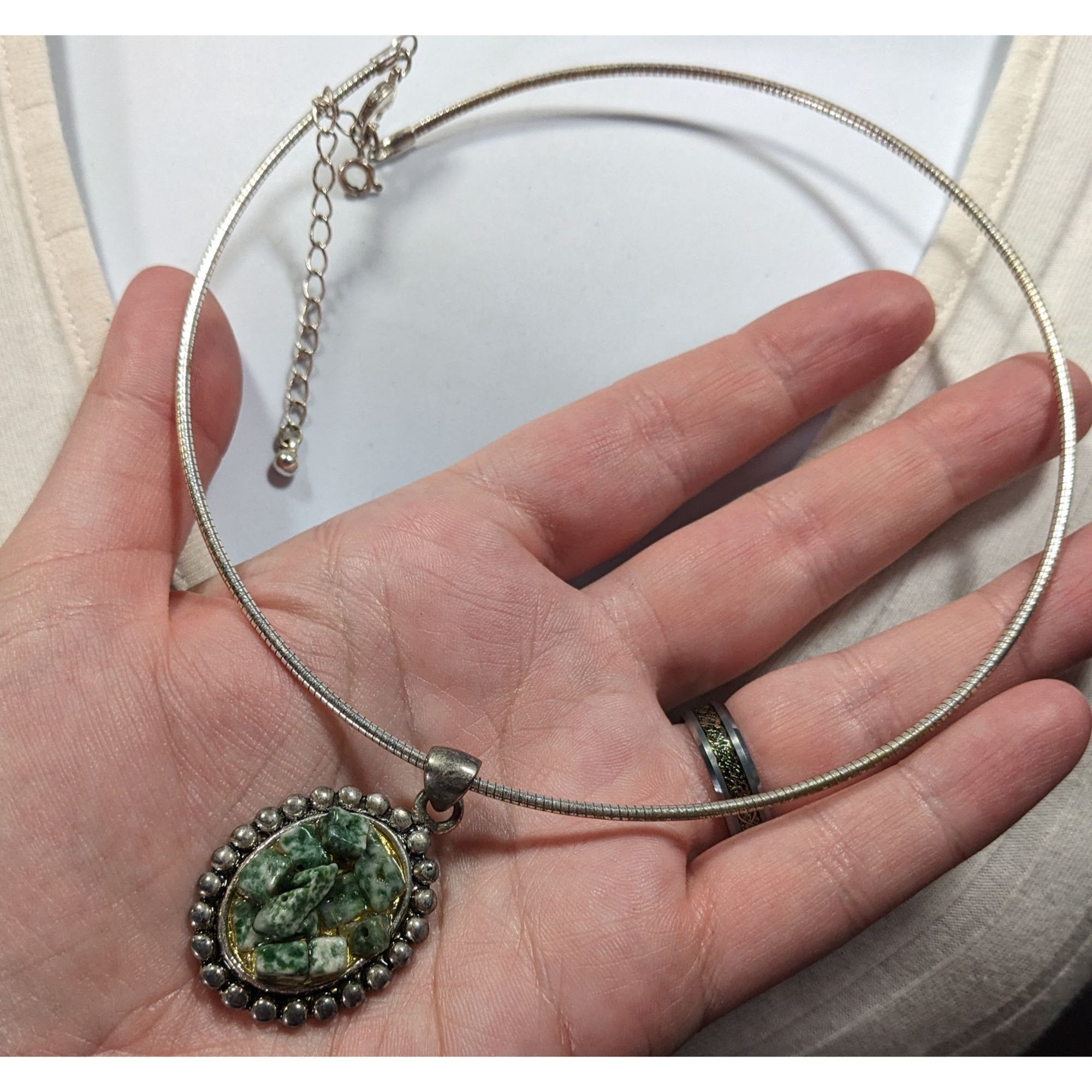 Other Green And White Stone Chip Pendant Necklace Size ONE SIZE - 3 Thumbnail