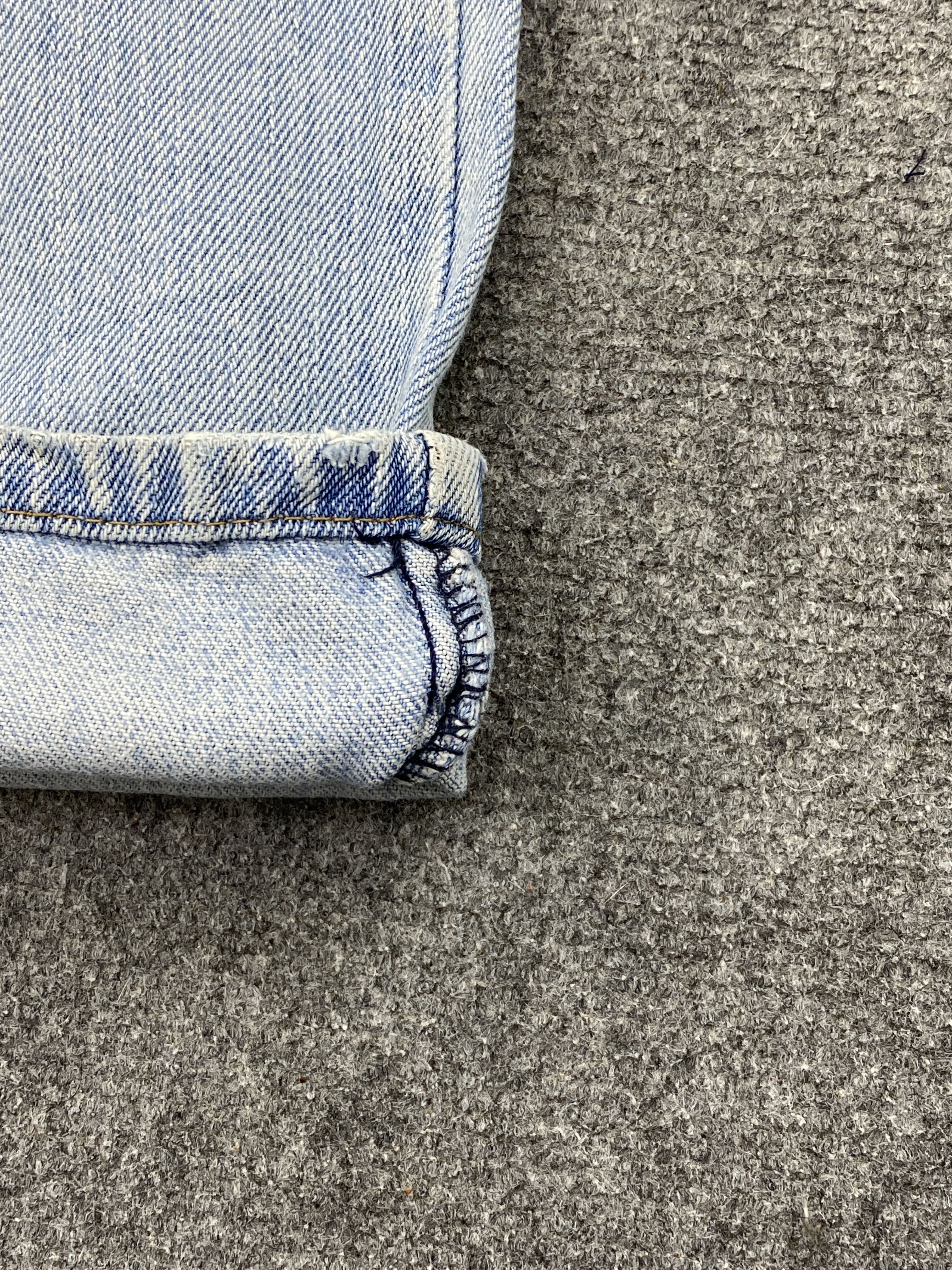 Levi's Vintage Levis 505 Straight Fit Distressed Jeans DP2682 Size US 31 - 10 Thumbnail