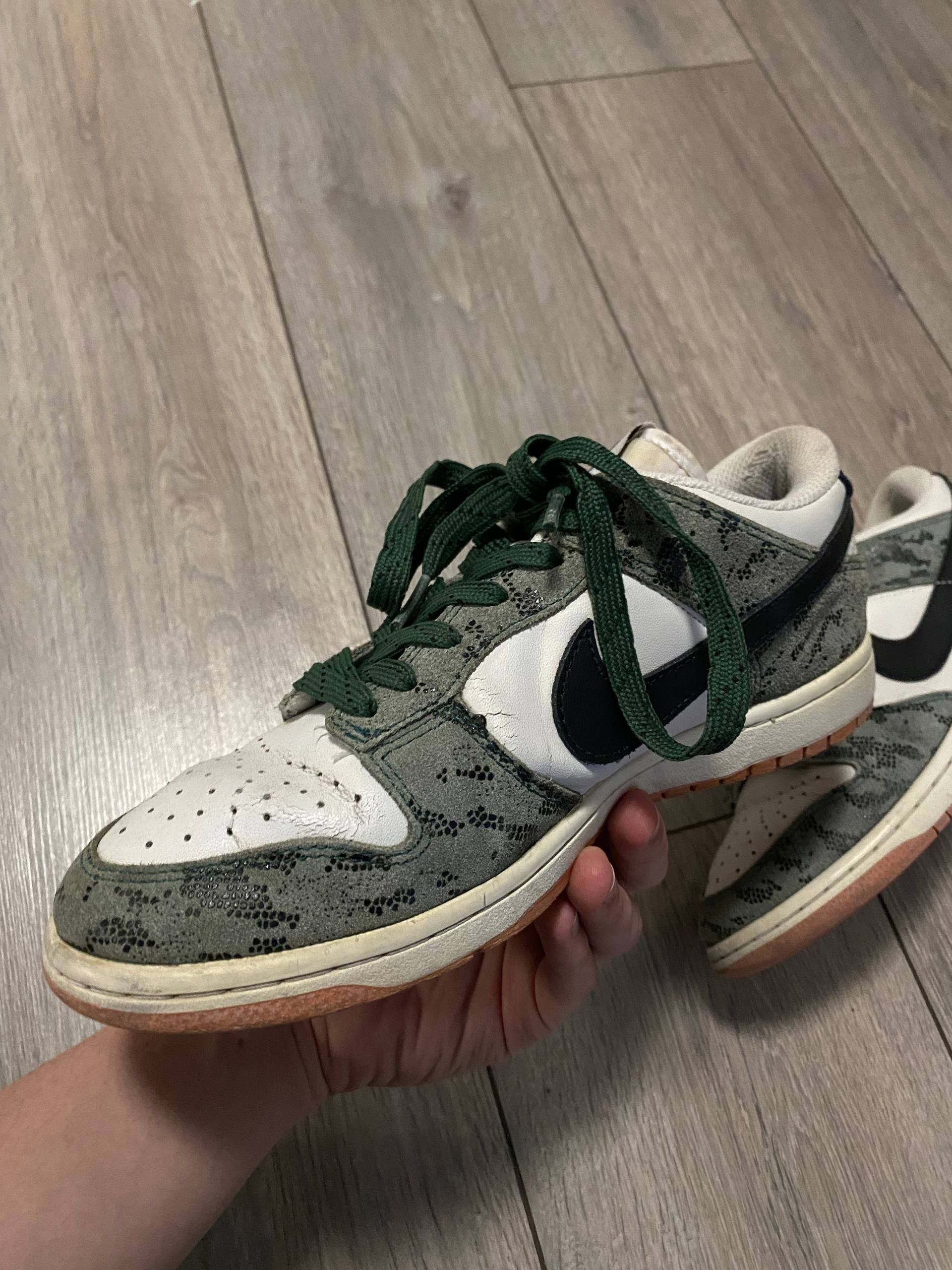 Nike Nike Dunk Low Sneakers Green White Scales Size: 40 Size US 7 / EU 40 - 2 Thumbnail