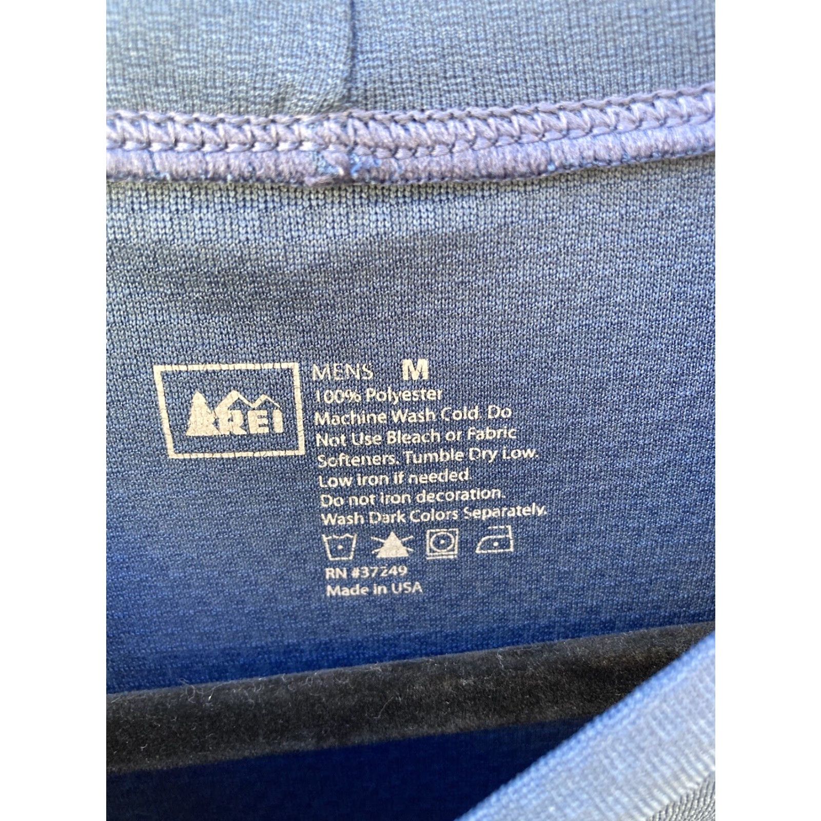 Vintage REI Co-OP Men’s Blue Solid SS T-Shirt M Poly Breath Stretch Run Activewear Light Gym Shirt Size US M / EU 48-50 / 2 - 2 Thumbnail
