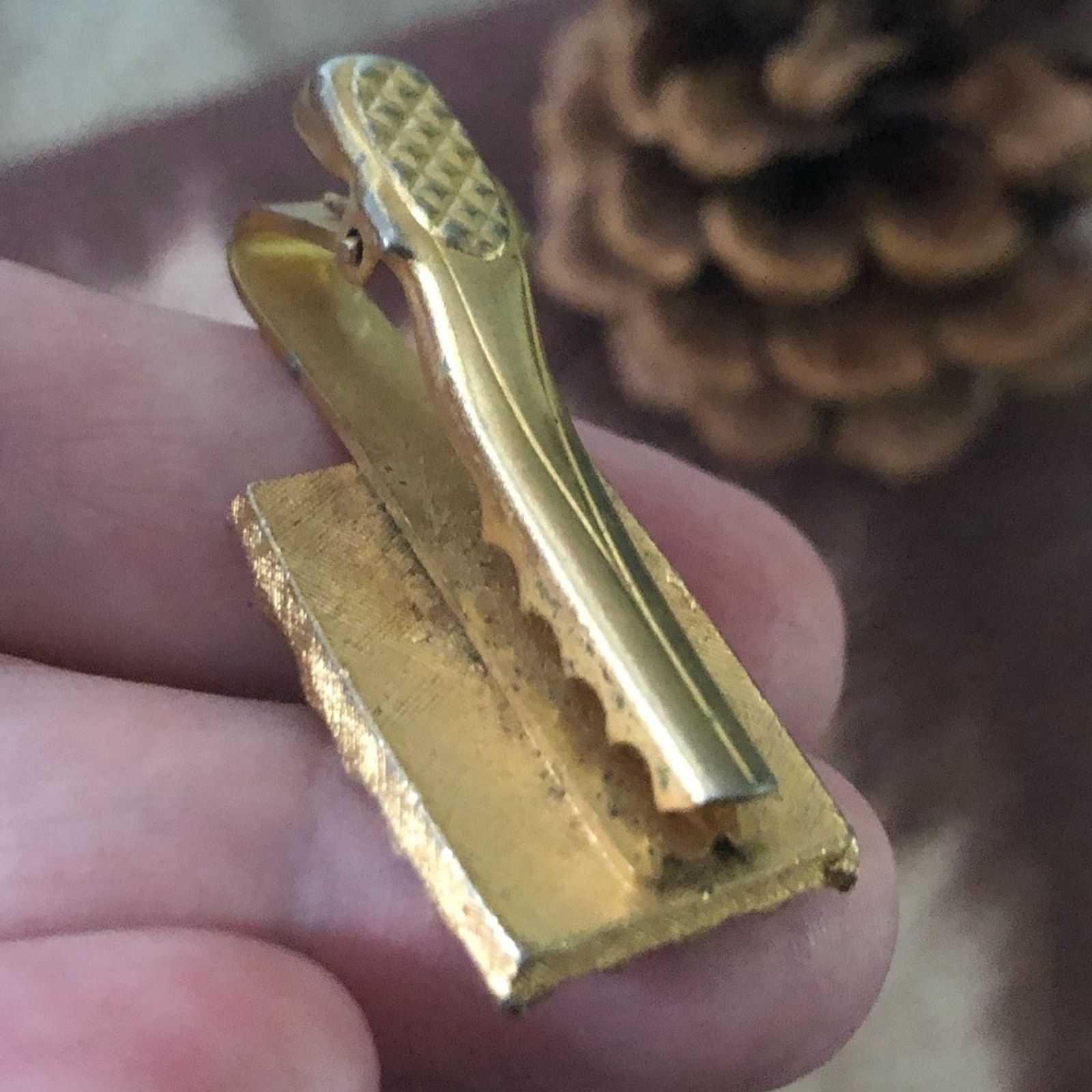 Vintage Vintage men’s gold Thailand carriage tie bar clip Size ONE SIZE - 4 Thumbnail
