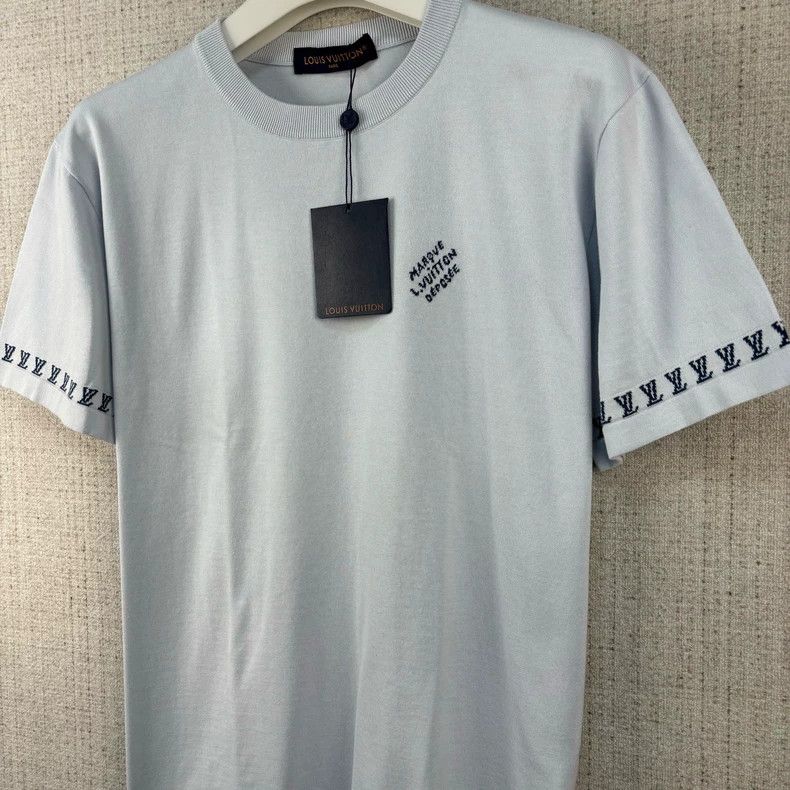 Louis Vuitton Louis Vuitton FW25 cuffs monogrammed crewneck knit short s Size US M / EU 48-50 / 2 - 2 Thumbnail