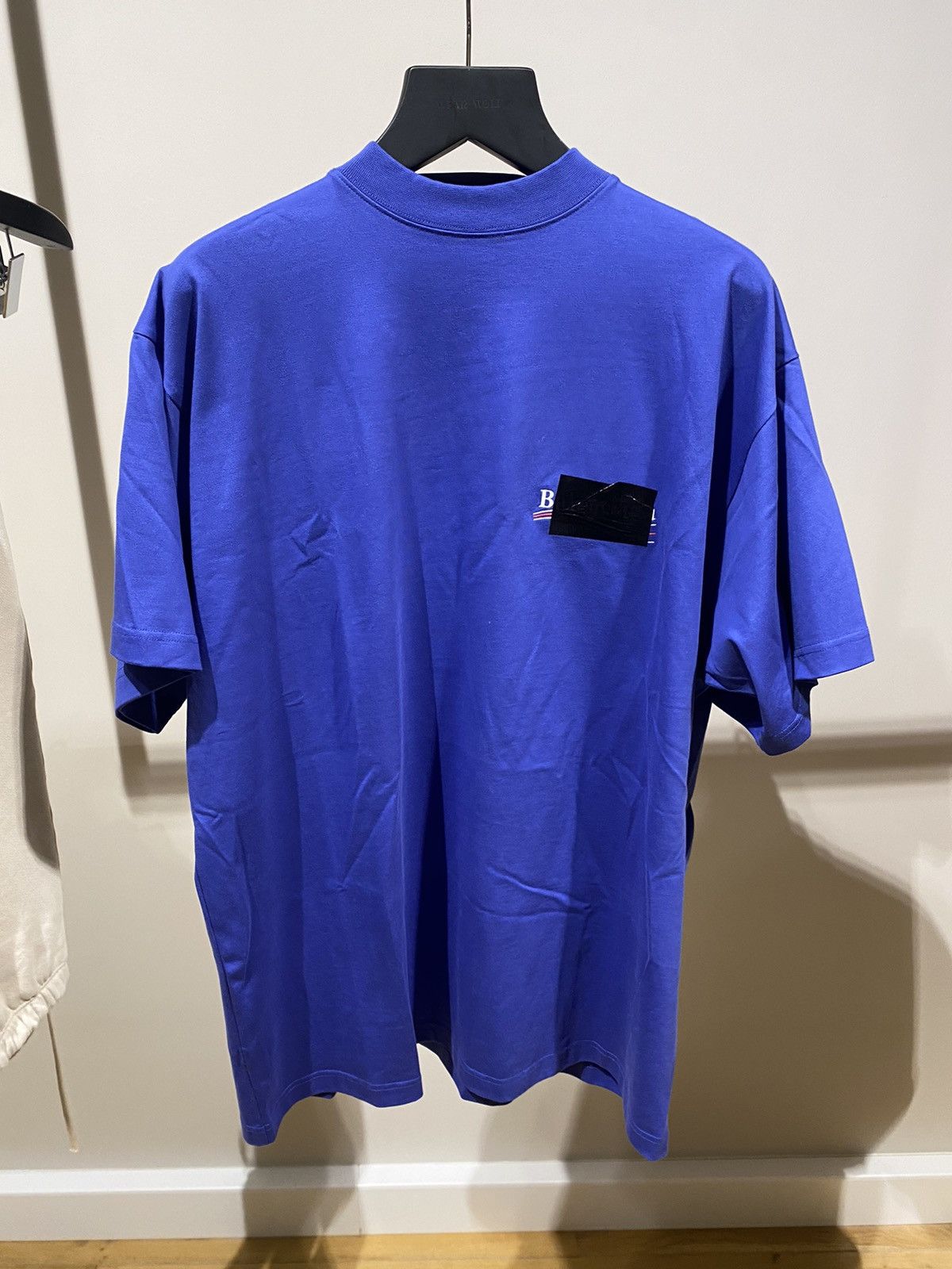 Balenciaga BNWT Balenciaga Gaffer Tape Political T-Shirt Size US M / EU 48-50 / 2 - 2 Thumbnail
