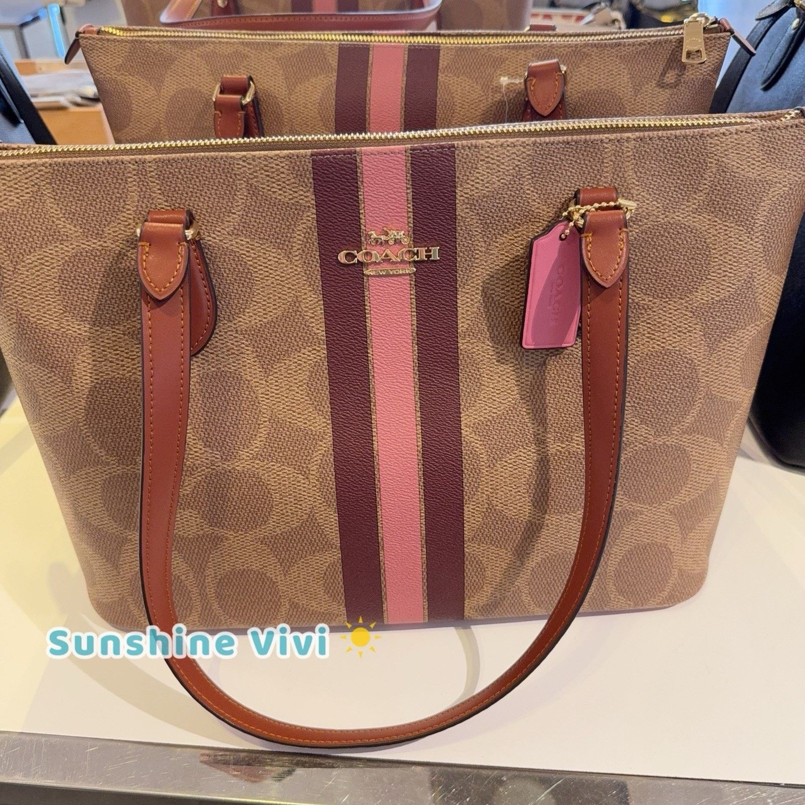 Coach NWT Bundle Coach Gallery Tote Bag CBM18 & 77840 Cherry Charm Size ONE SIZE - 6 Thumbnail