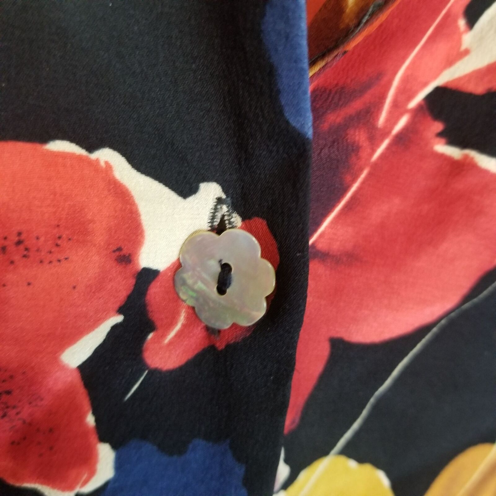 Vintage Vintage David Dart Womens 100% Silk Floral Blouse S Retro Size S / US 4 / IT 40 - 4 Thumbnail