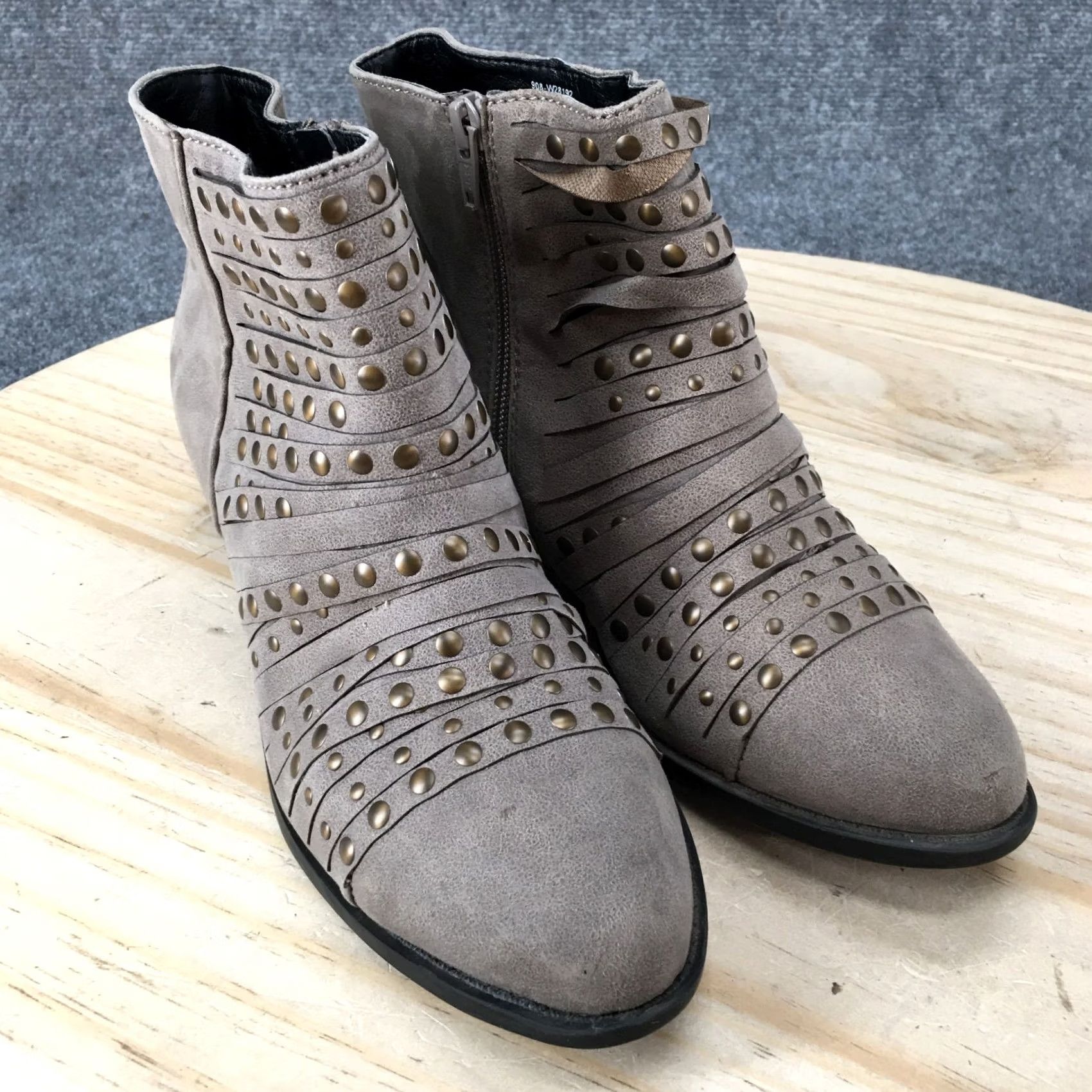 Vintage White Mountain Boots Womens 7.5M Desire Ankle Bootie Beige Side Zip Block W28192 Size US 8 / IT 38 - 3 Thumbnail