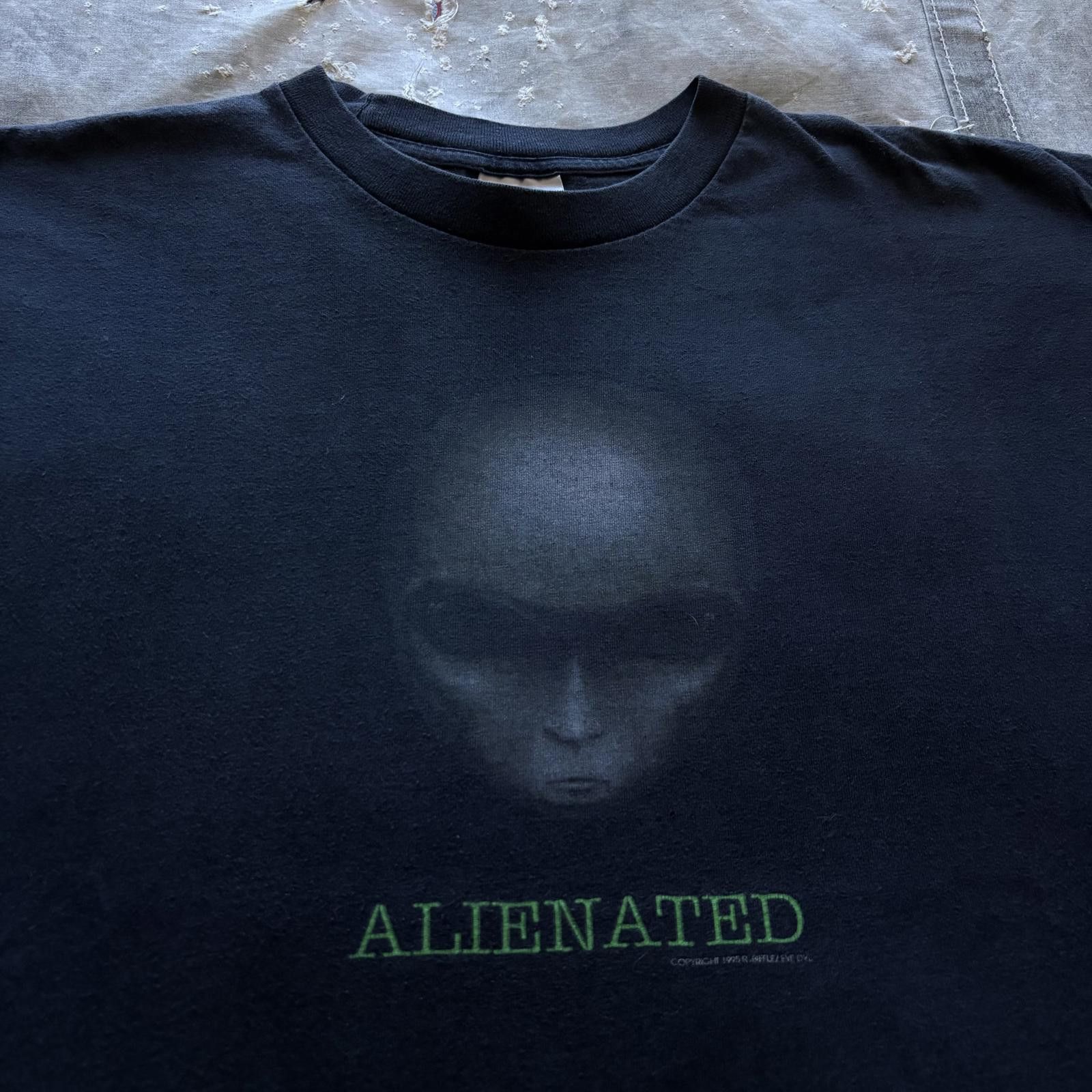 Alien Workshop Vintage Alien Workshop Alienated Jester Skate Cut Off Shirt Size US XL / EU 56 / 4 - 6 Thumbnail