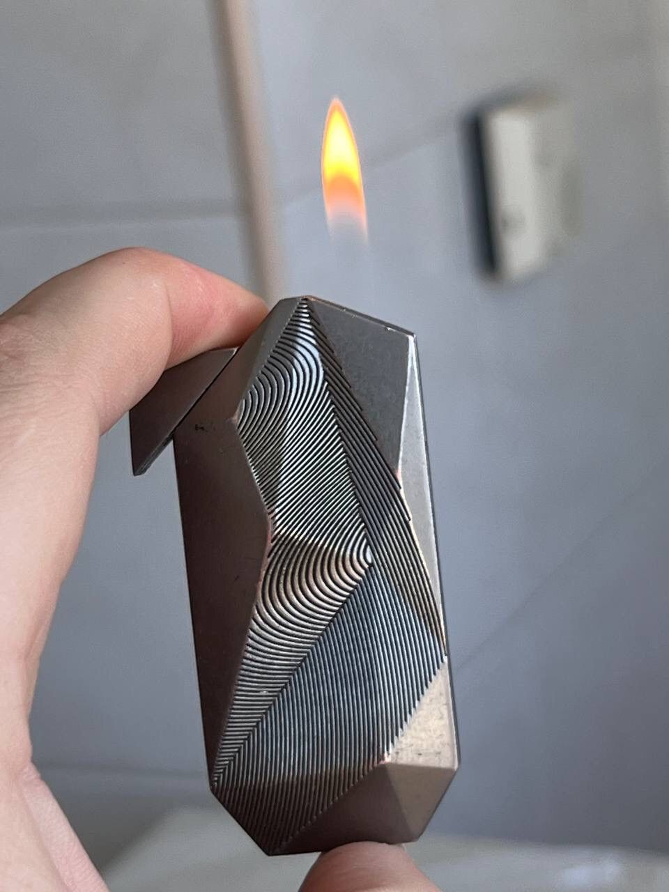 Marlboro × Vintage Y2K ELEGANCE MARLBORO GEOMETRIC METAL PUNK ROCK LIGHTER Size ONE SIZE - 8 Thumbnail