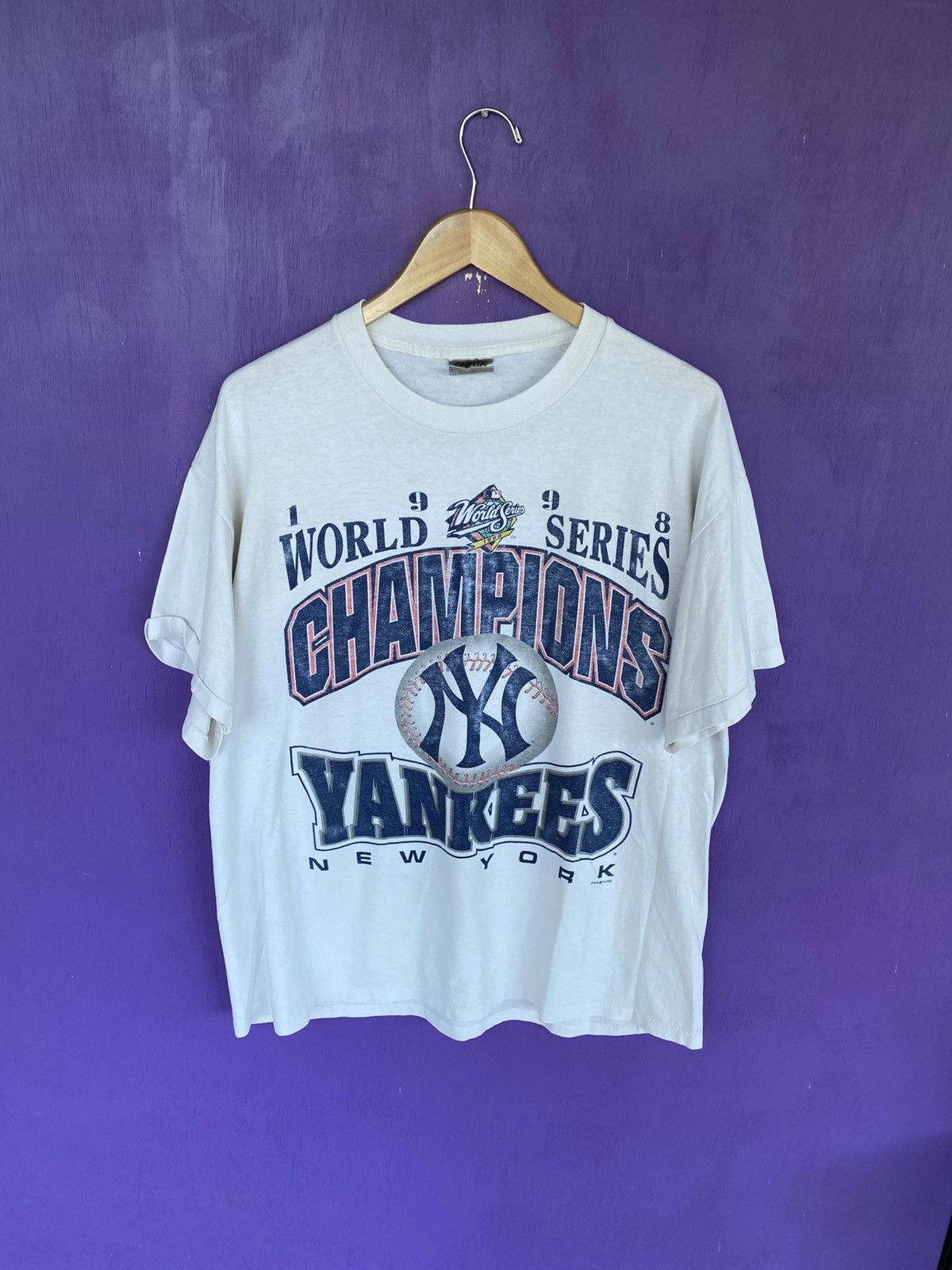MLB Vintage 1998 New York yankees world series champs t-shirt Size US XL / EU 56 / 4 - 1 Thumbnail