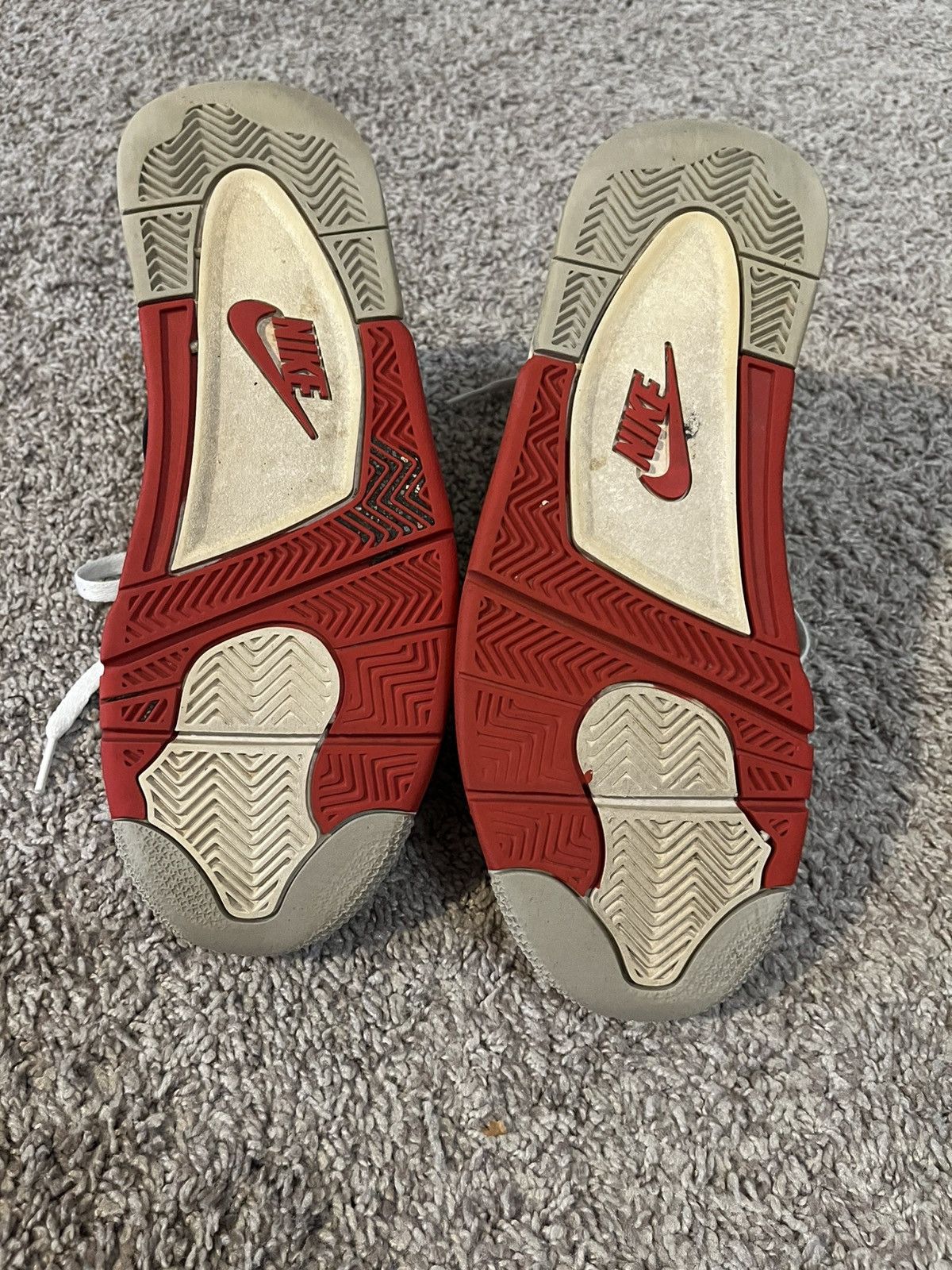 Jordan Brand Air Jordan Fire Red Size US 8 / EU 41 - 4 Thumbnail