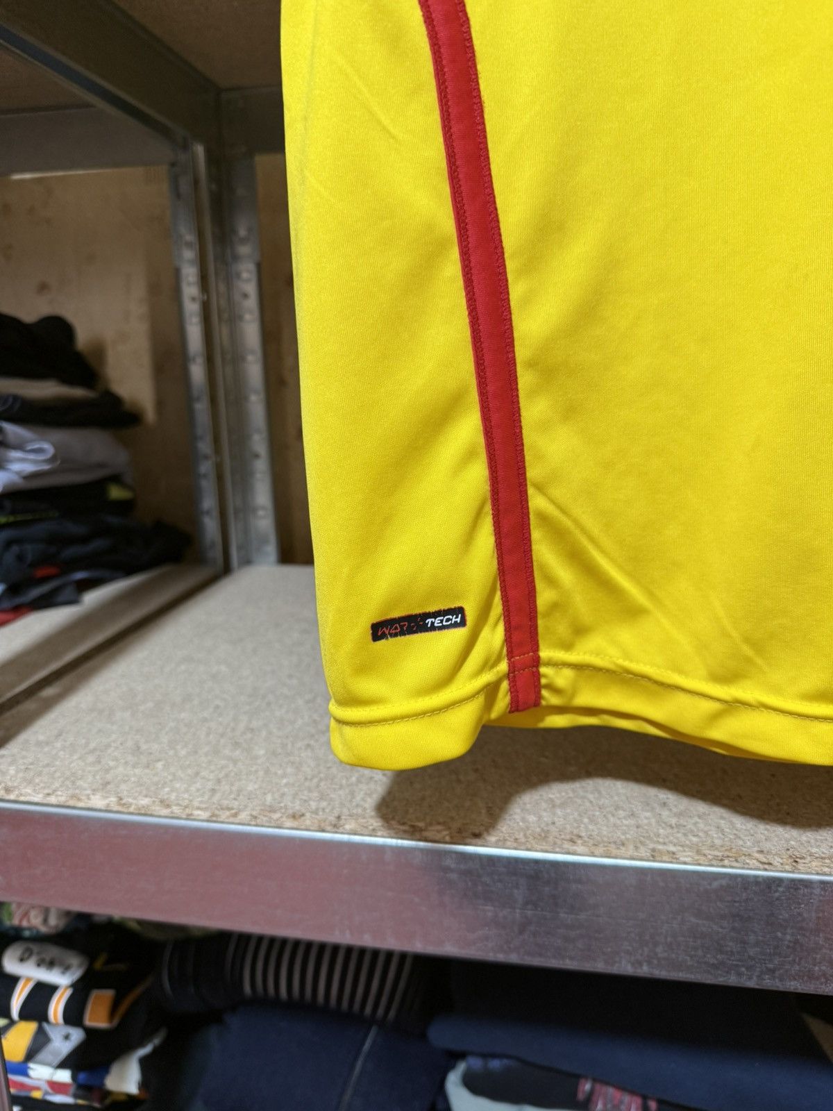 Vintage × Warrior Warrior Liverpool 2014 2015 Away Soccer Football Jersey Size US S / EU 44-46 / 1 - 7 Thumbnail