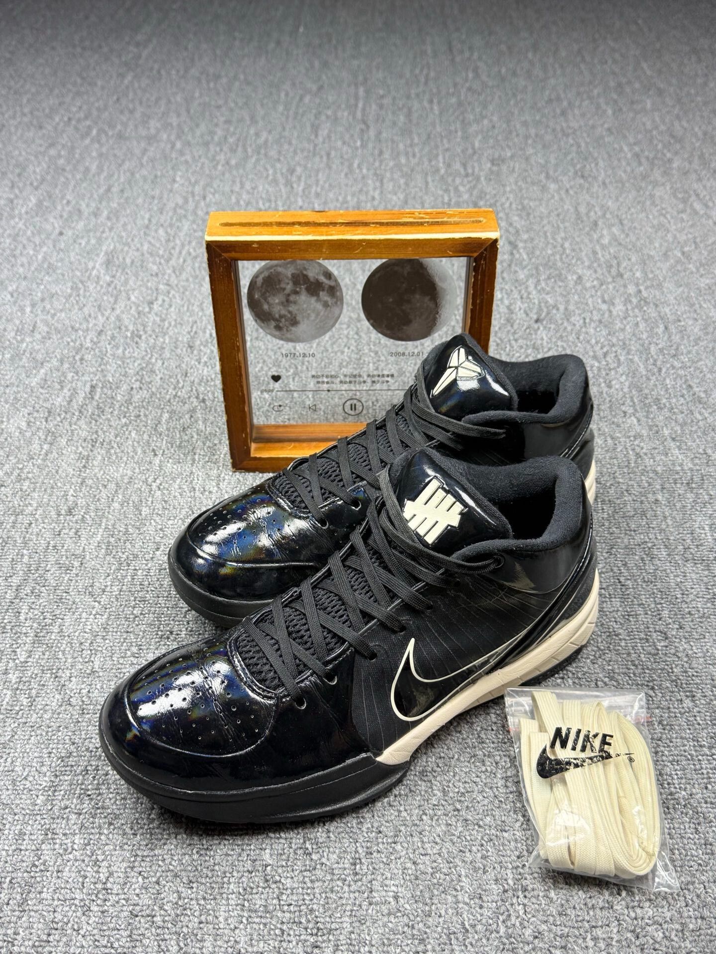 Nike Nike KOBE4 Black Lowtop Sneakers 9 Men Size US 9 / EU 42 - 1 Thumbnail